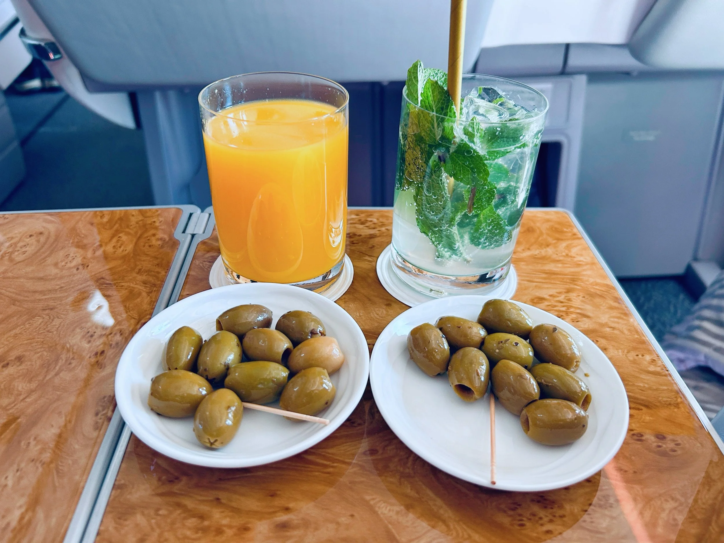 出发-飞机餐0.JPG