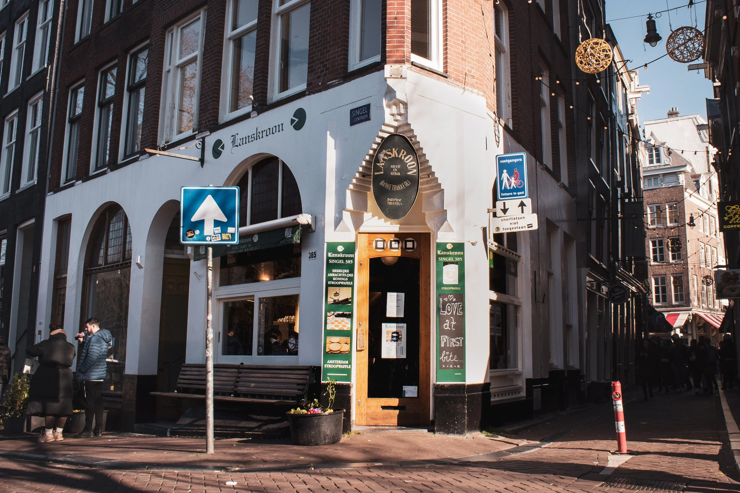 Banketbakkerij Lanskroon in het centrum van Amsterdam aan het Singel