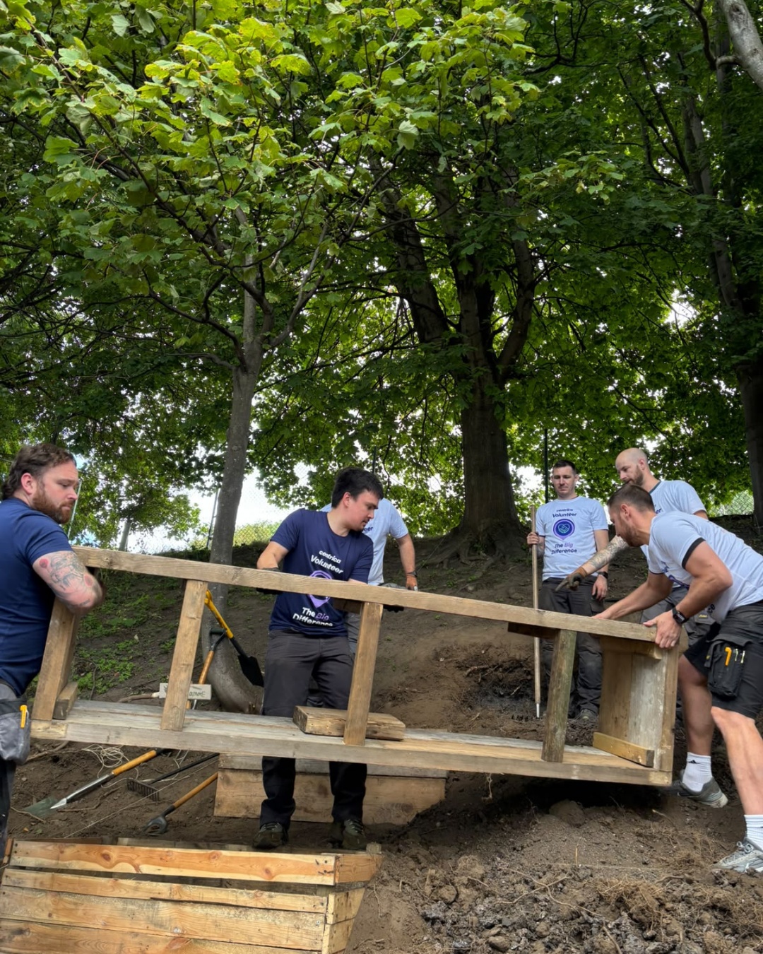 Centrica Scottish Gas Volunteers Move Mountains in Edge Woods 8.png