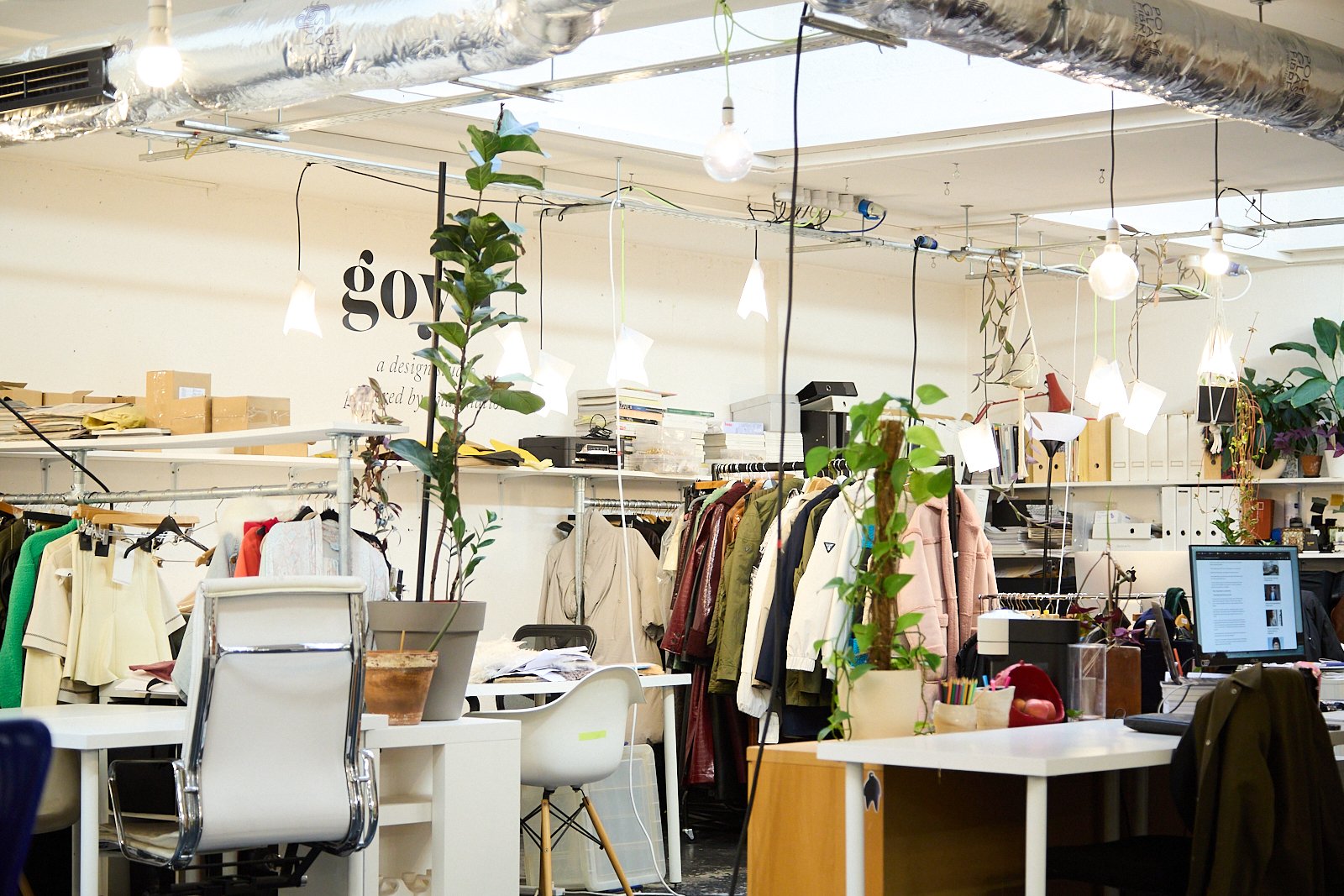 DeskSpacePhotographs0552.jpg