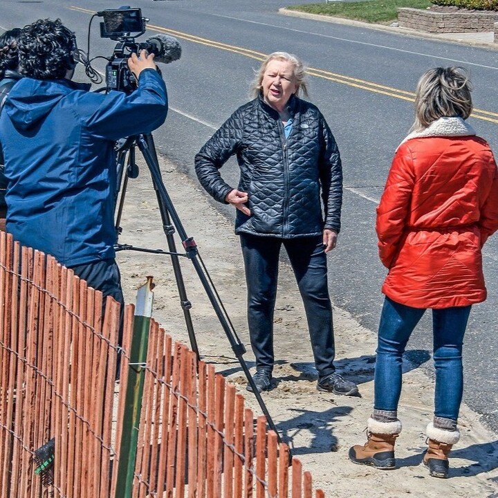 This week, Shark River Cleanup Coalition (SRCC), Inc. Board member Arlene Sciarappa joined the @littoralsociety at the site of the Living Shoreline Restoration Project in Neptune, NJ, to meet with NBC Meteorologist @dylandreyernbc and producers from 