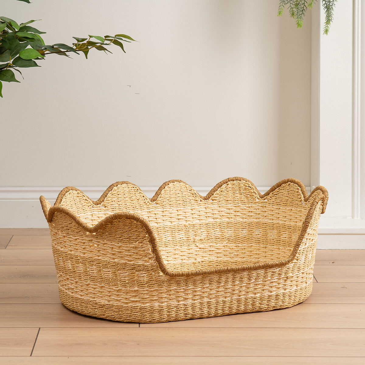 La Redoute Scalloped Wicker Dog Bed