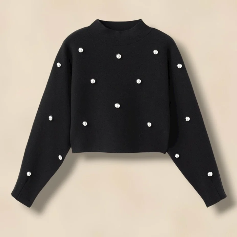 Hit refresh on your black basics with high-shine hardware and a spattering of seriously stylish studs. ❤️JE
.
.
.
.
.
#StudEdit #StuddedStyle #StuddedDetails #StudTrend #StuddedAccessories
#StuddedClothing #StatementDetails #ElevatedBasics #ChicEssen