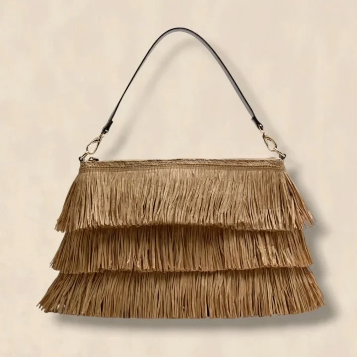 Shop this look in this week&rsquo;s issue. ❤️JE
Image styled and created by JULIA EDITS STUDIO 
#AIArtDirector
#AIStylist
#DigitalArtDirection
#FutureOfStyling
#AIInFashion