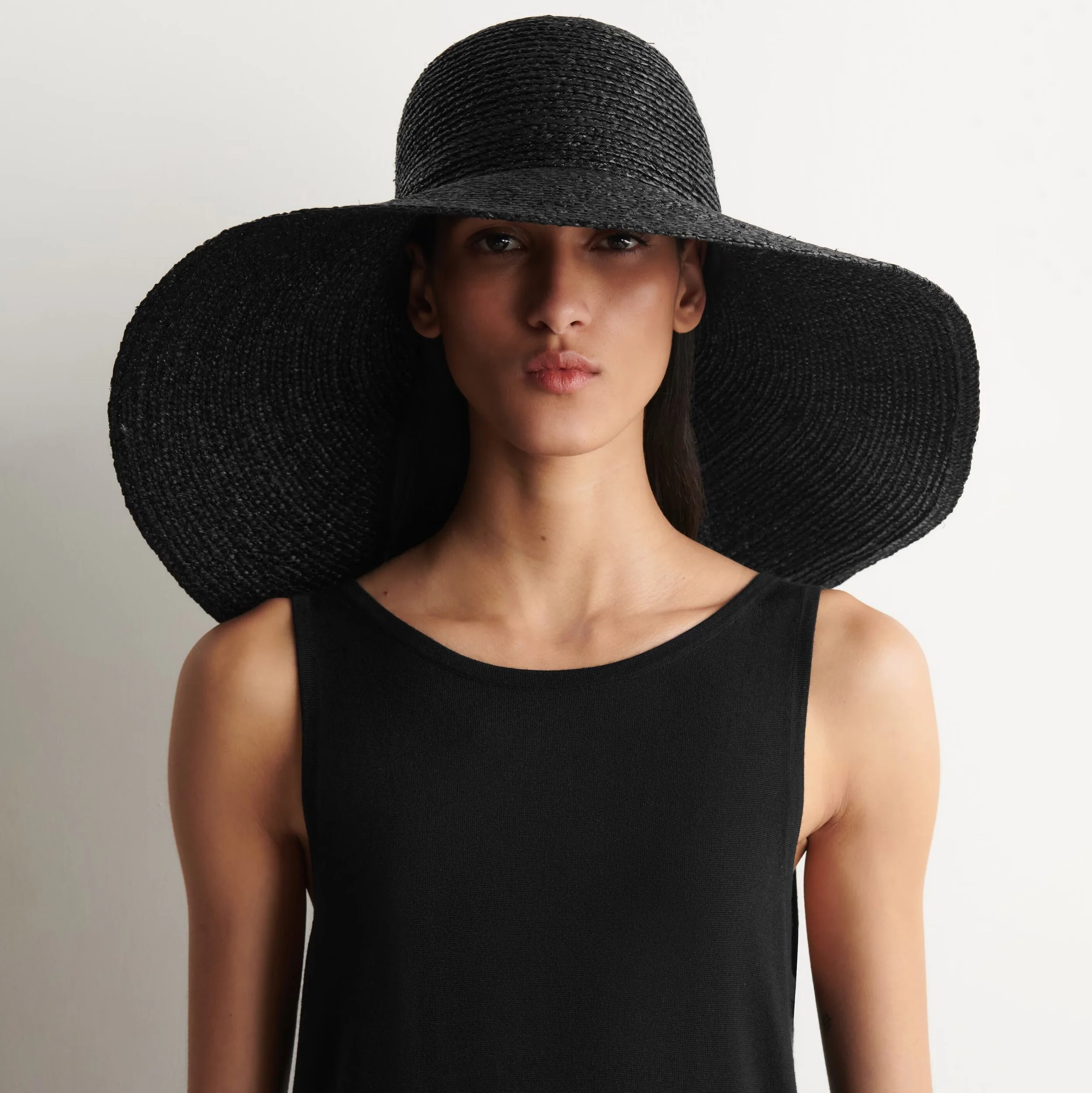 Black Wide-Brim Raffia Hat