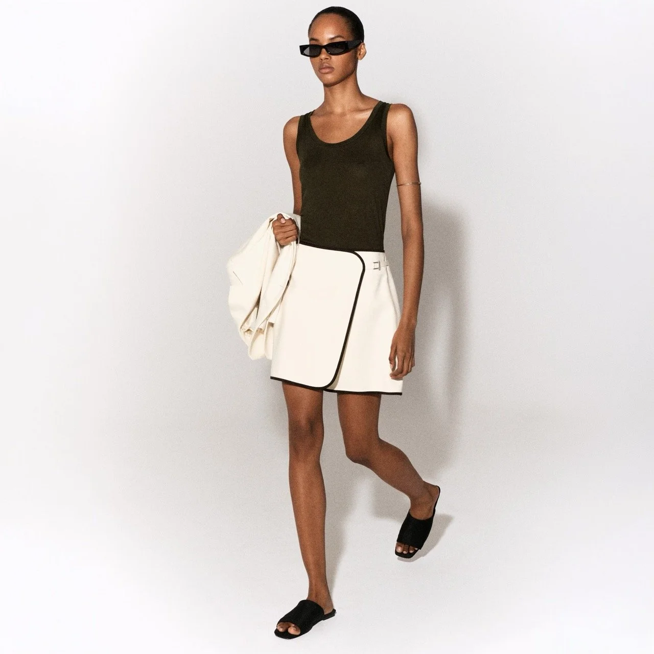 White Contrast-Trimmed Mini Wrap Skirt