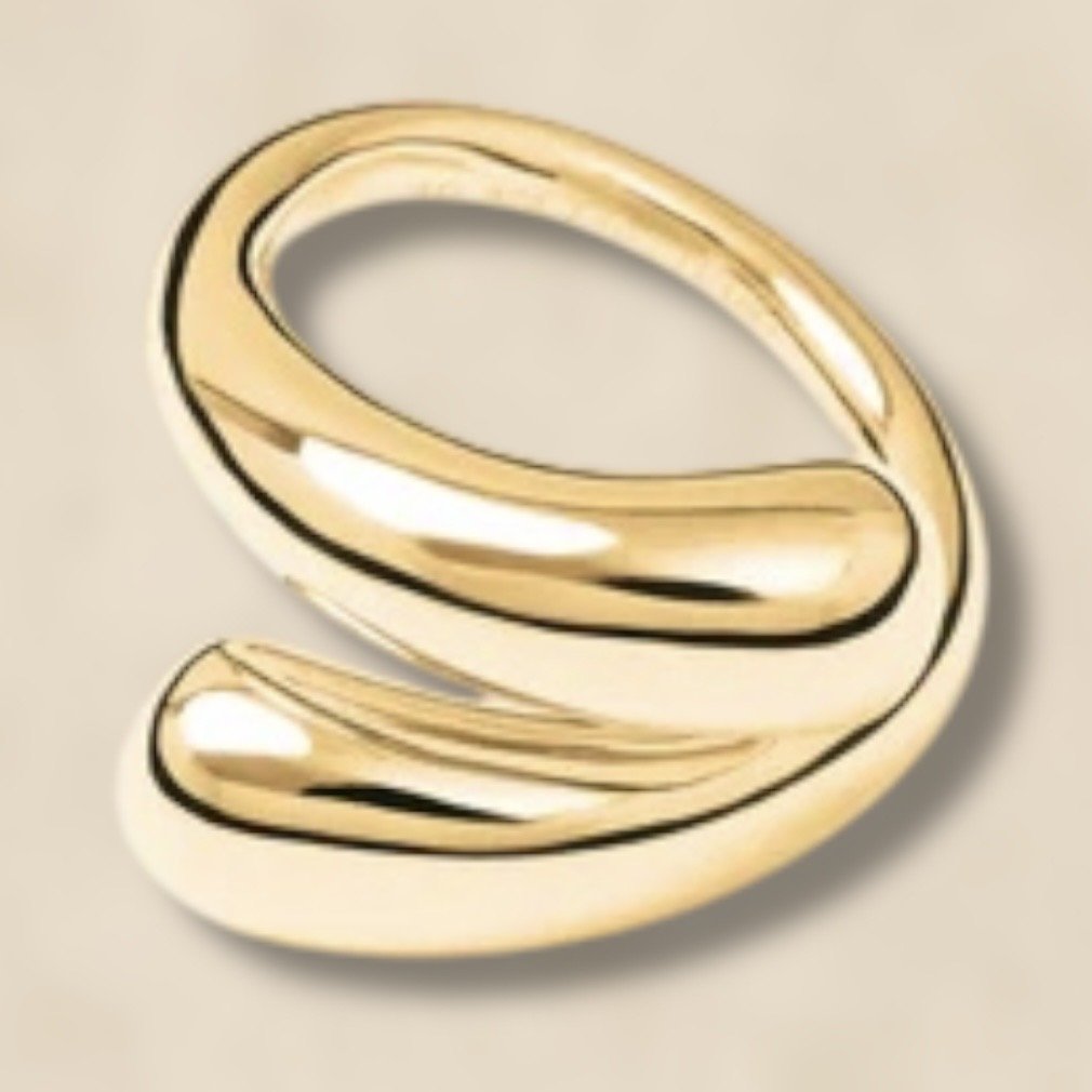 The Victoria Ring Lie Studio