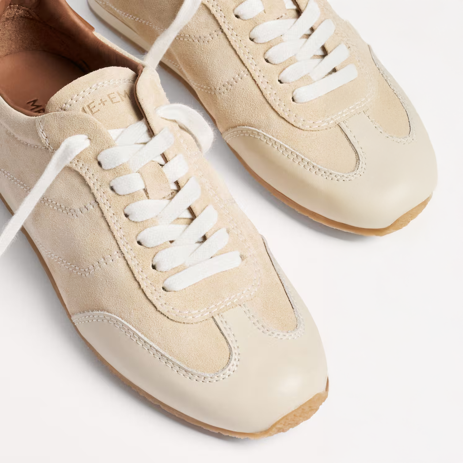 Me+Em Retro Runner Trainer