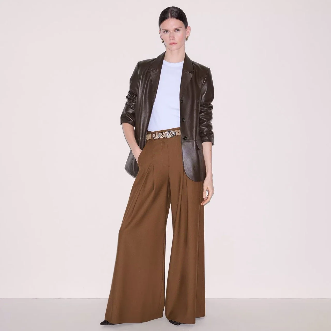 ME+EM Ultimate Wide Pleat-Front Trouser, Walnut Brown
