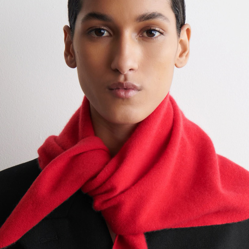 Cashmere Triangle Scarf Red