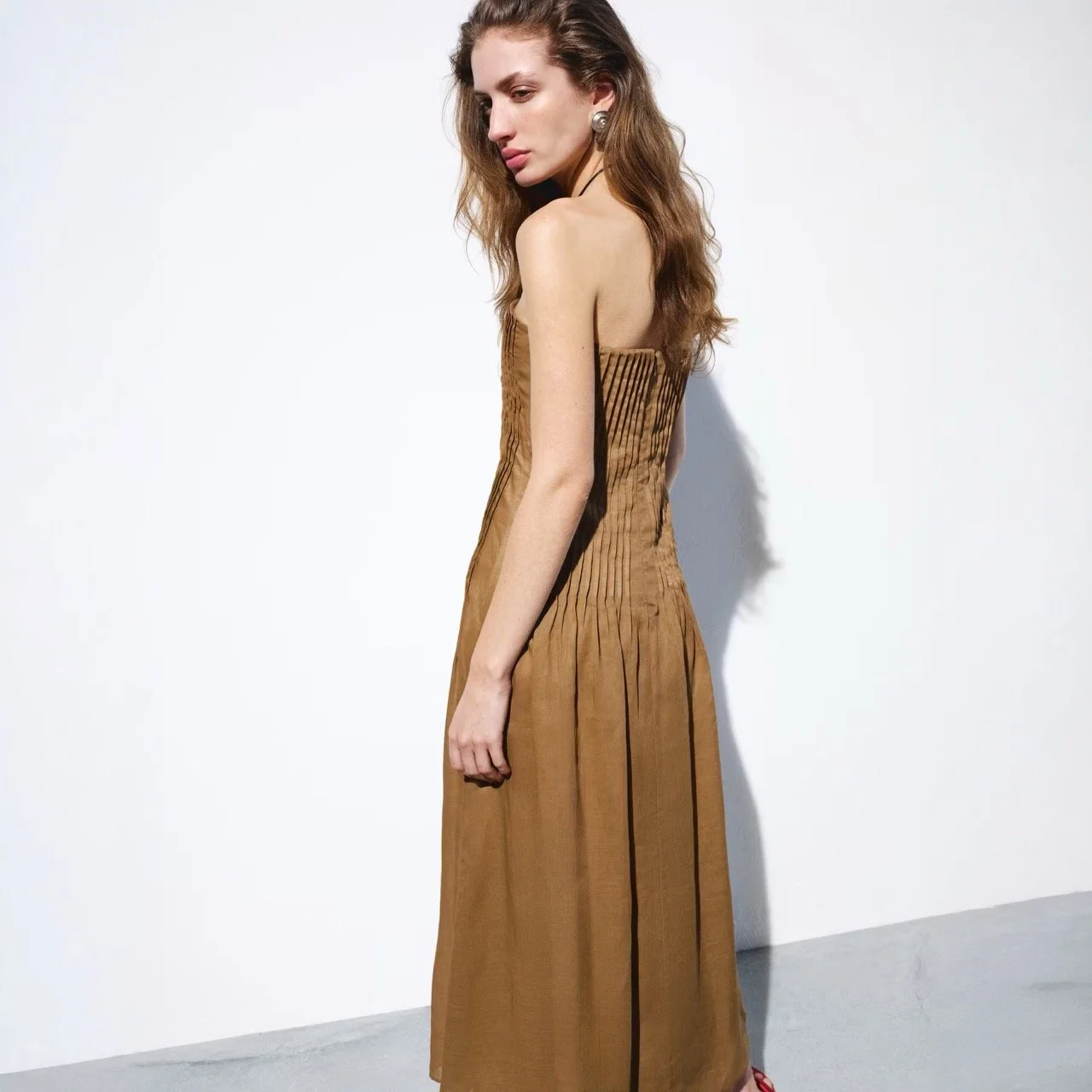 100% Ramie Dress With Pleated Body