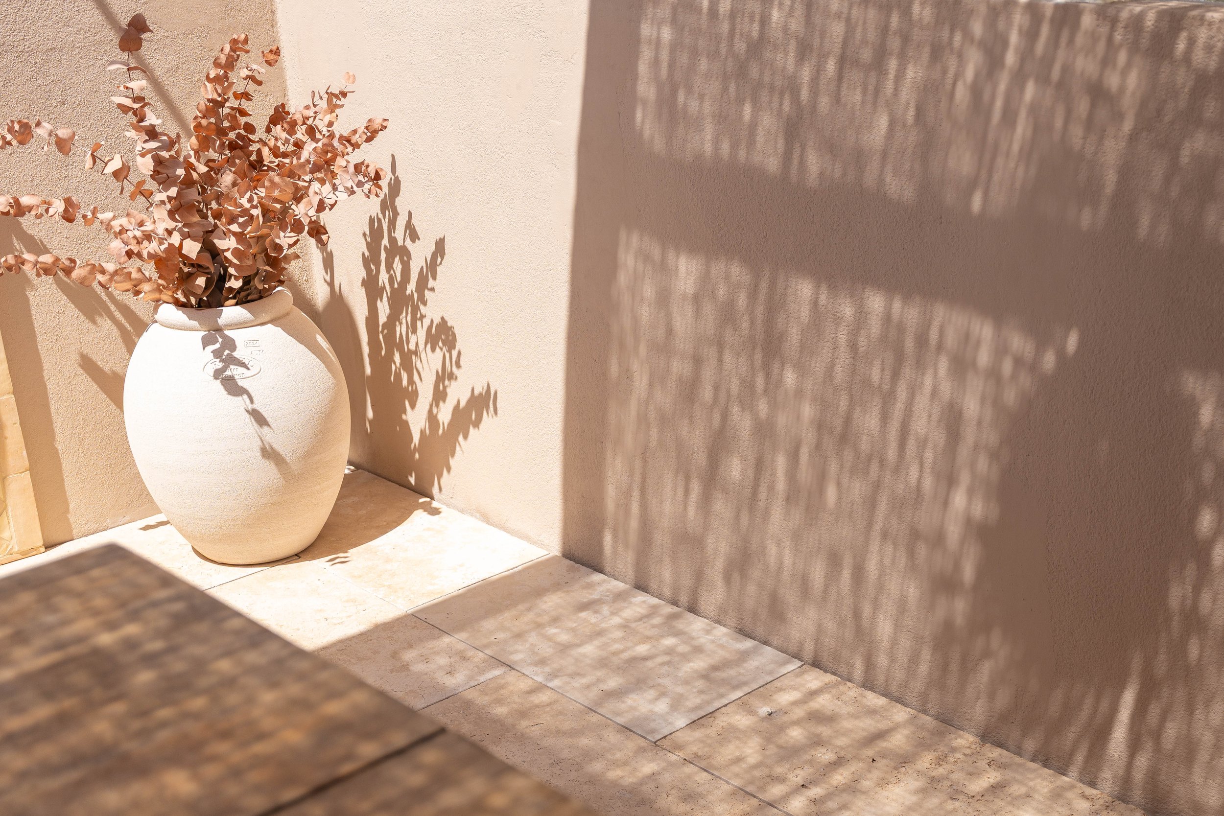 dallage-travertin-sol-terrasse-exterieur.jpg