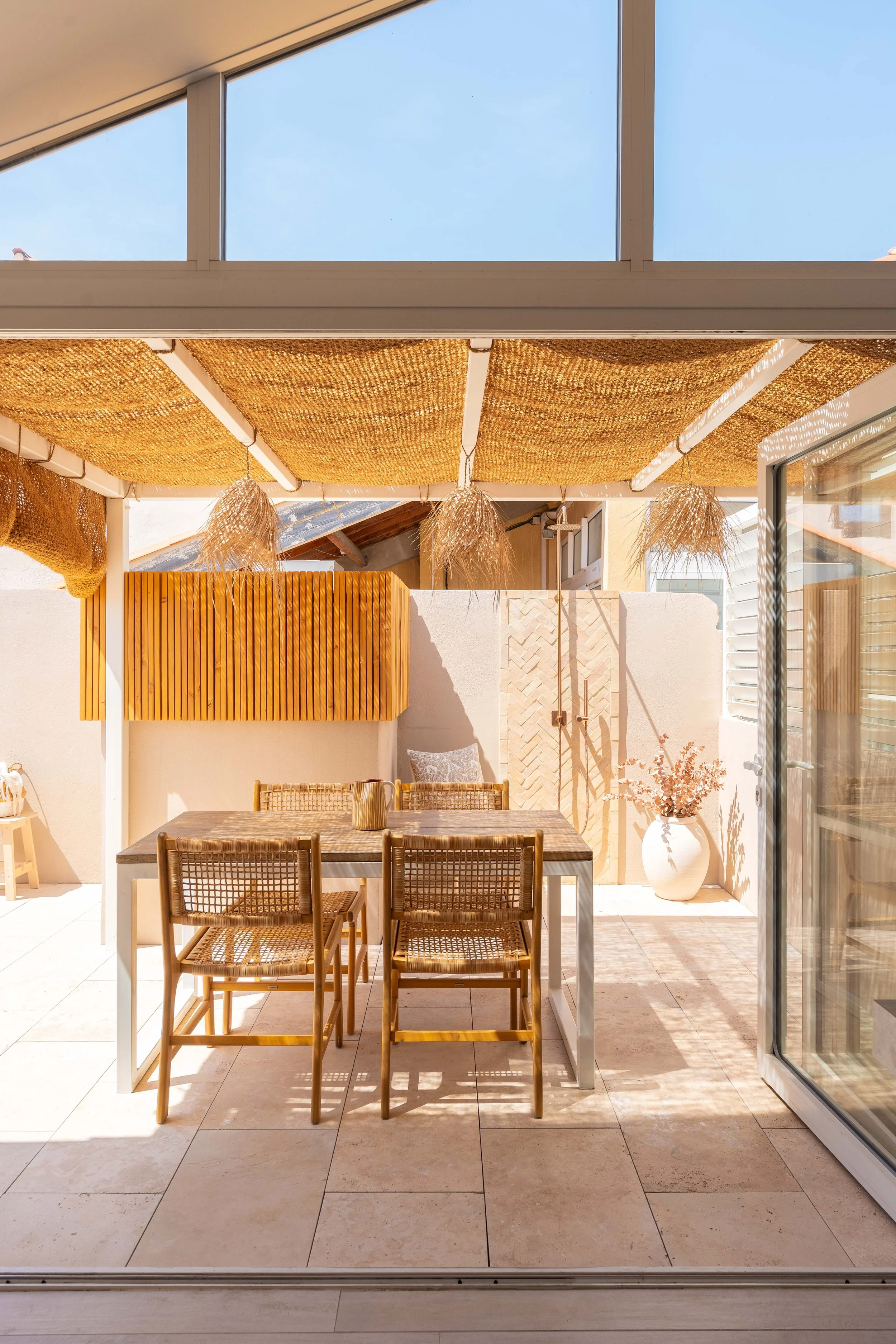 projet-ballard-amenagement-terrasse-vue-bonne-mère.jpg