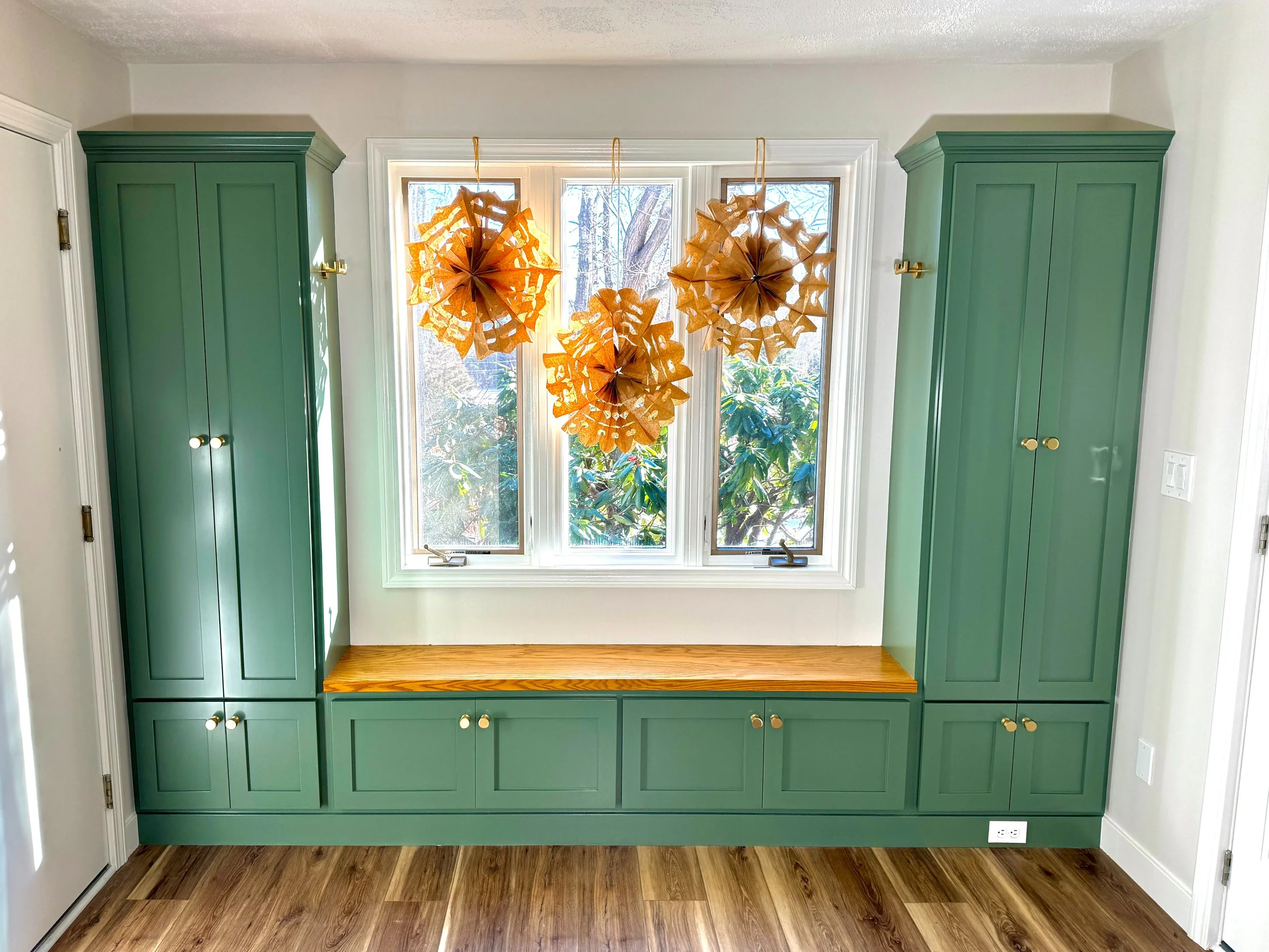 custom-built-in-pantry-mudroom-bench-seat-cabinet-central-massachusetts.JPG