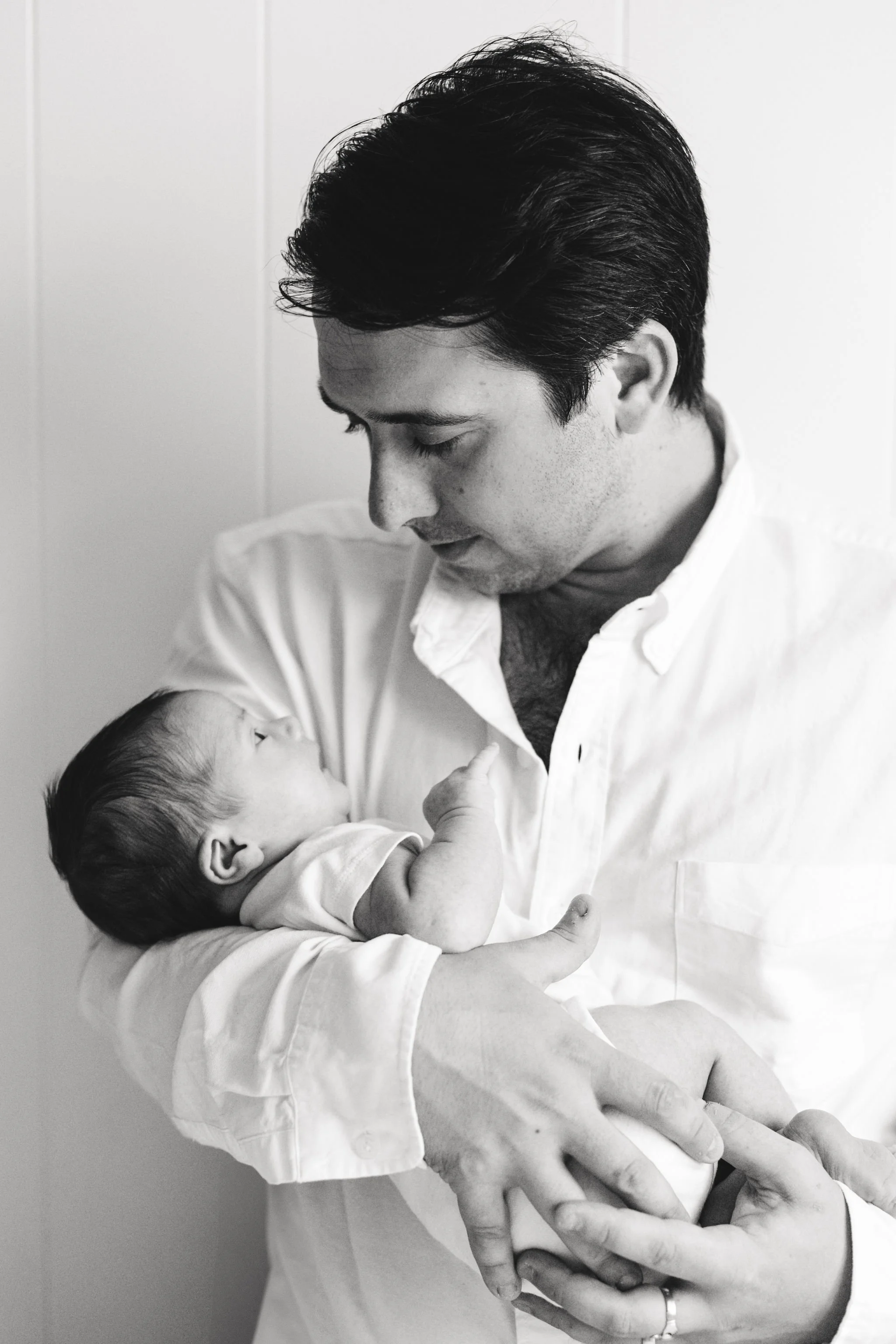 boston central ma family newborn photographer in home photoshoot