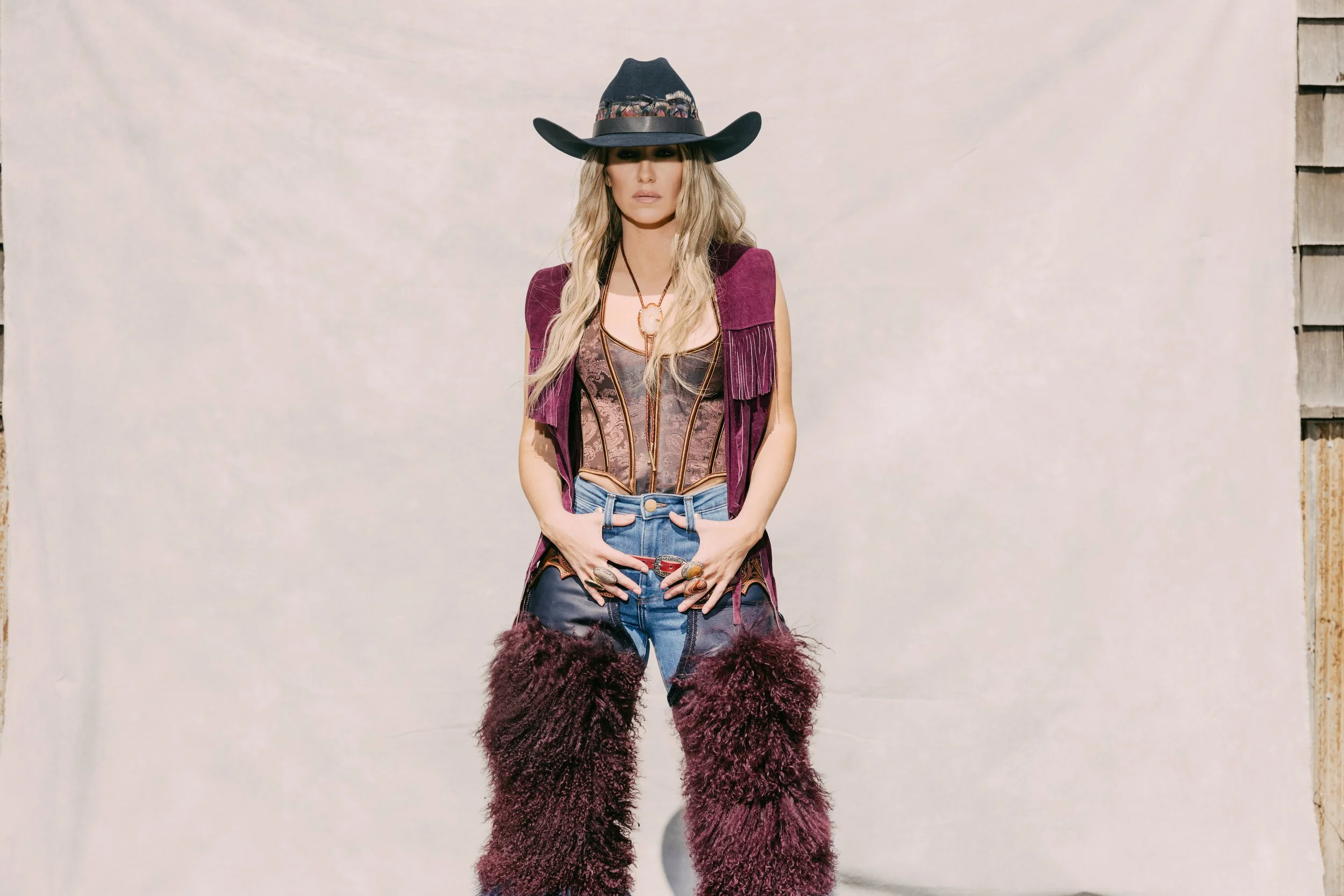 Lainey Wilson Country Singer