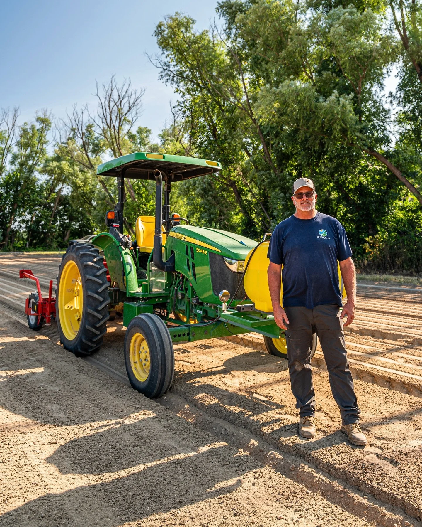 From planning to planting, Ray is the mastermind of our crop production. Let&rsquo;s celebrate his hard work! #Farming

👨🏻&zwj;🌾 Family owned grower, packer, shipper, importer, &amp; distributor
📍Vineland &bull; Newfield &bull; Hammonton &bull; E