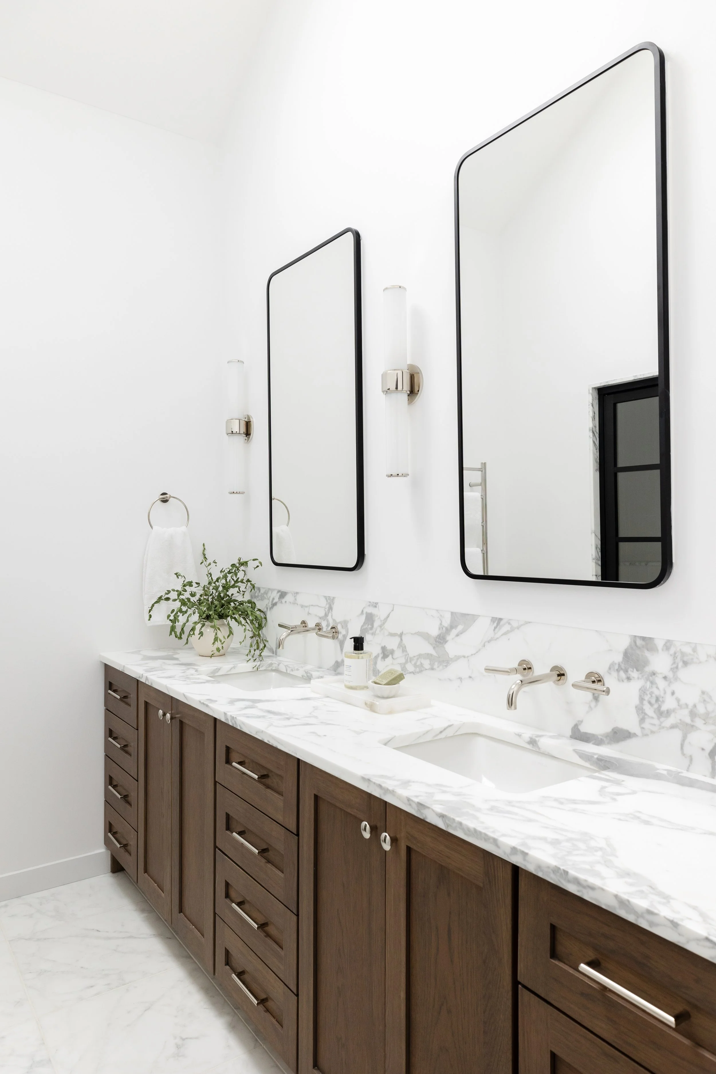 Y&B-PrimaryBathroom-3.jpg