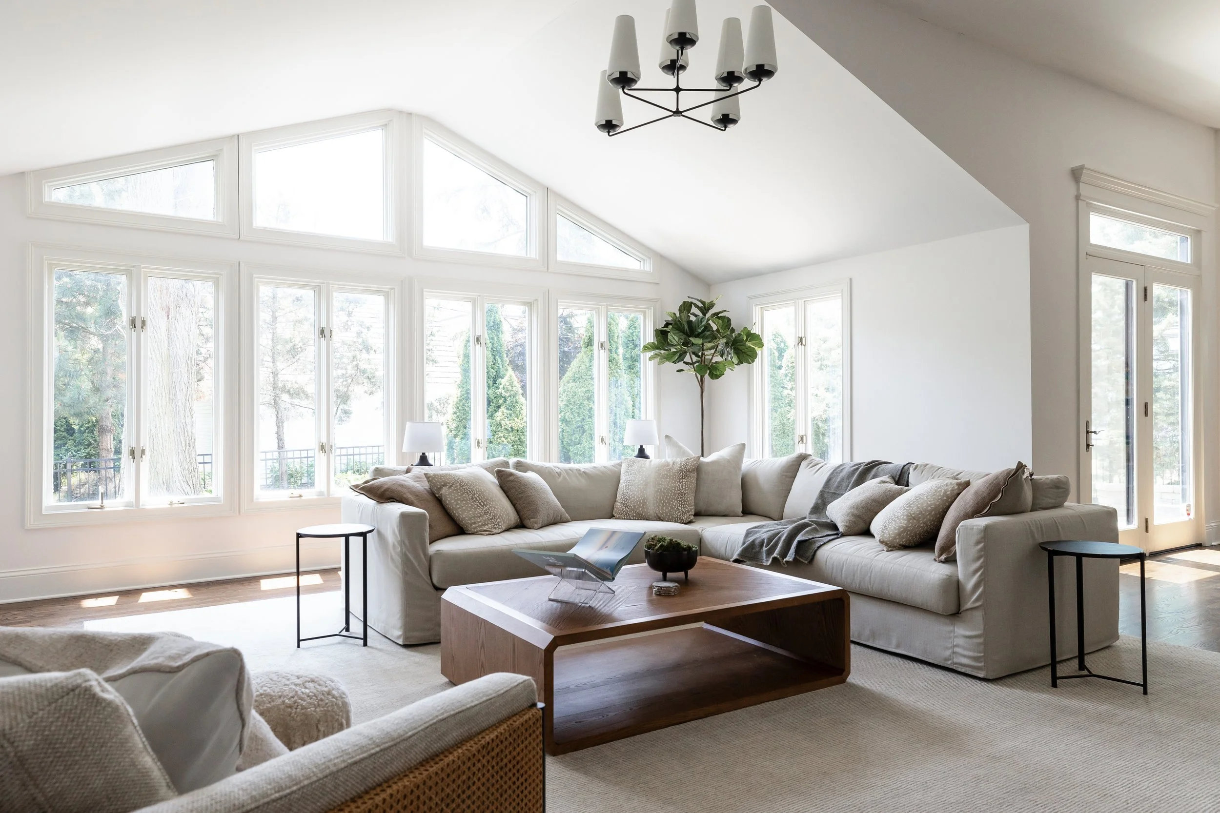 Y&B - Studio W CH-127.jpg