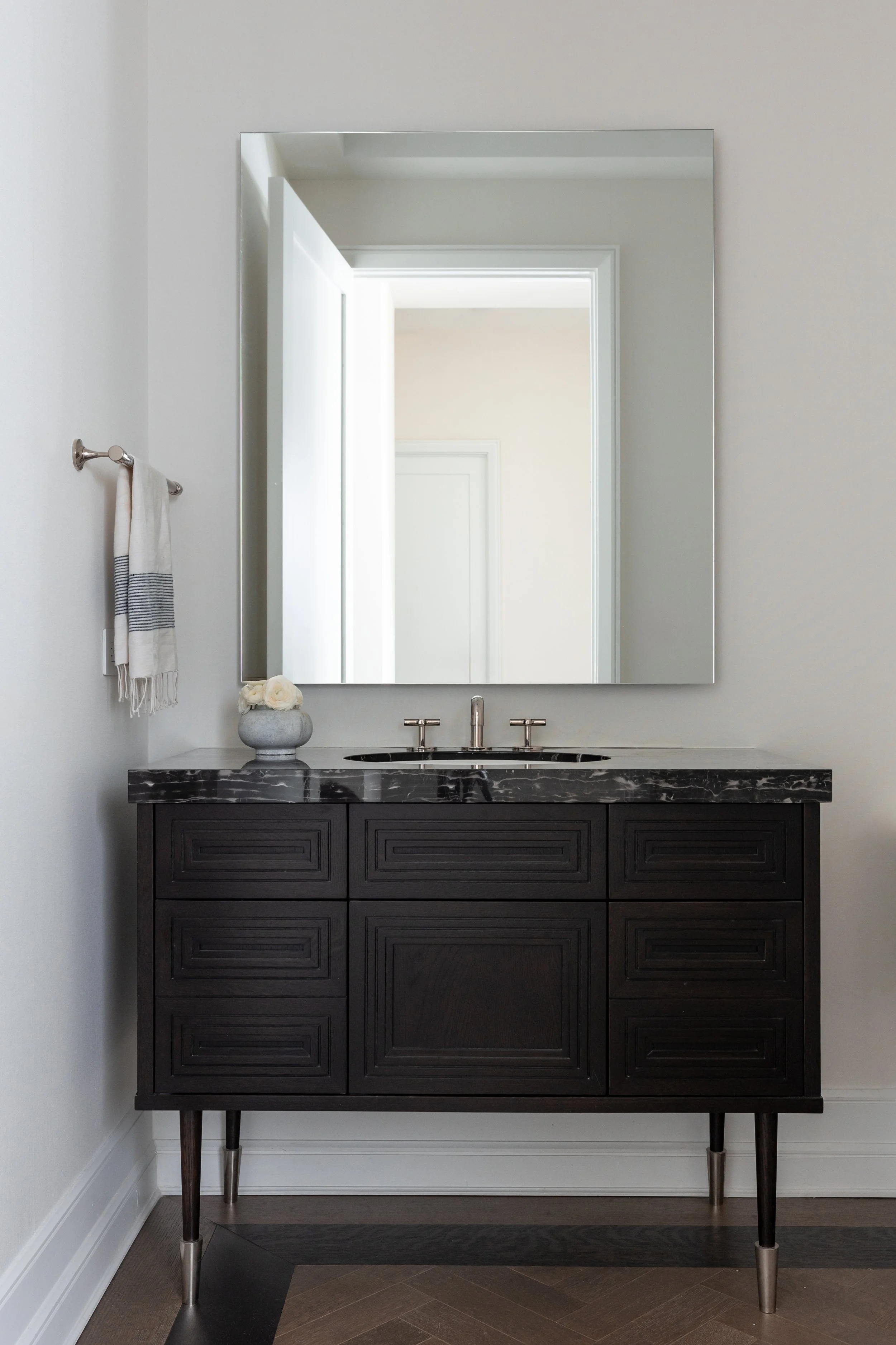 Y&B-Tribune-Bathroom2-2.jpg