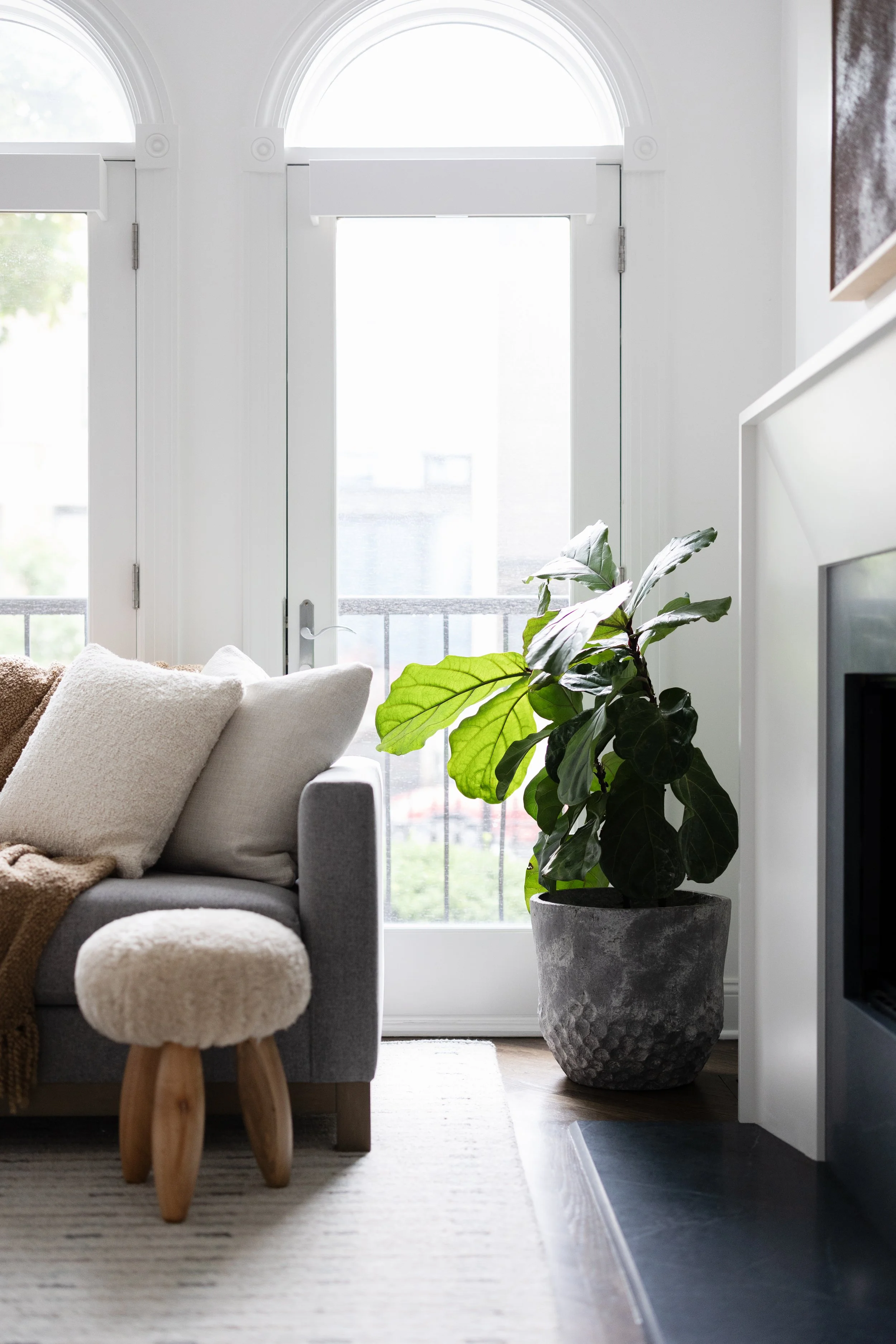 Y&B-LivingRoom-8.jpg