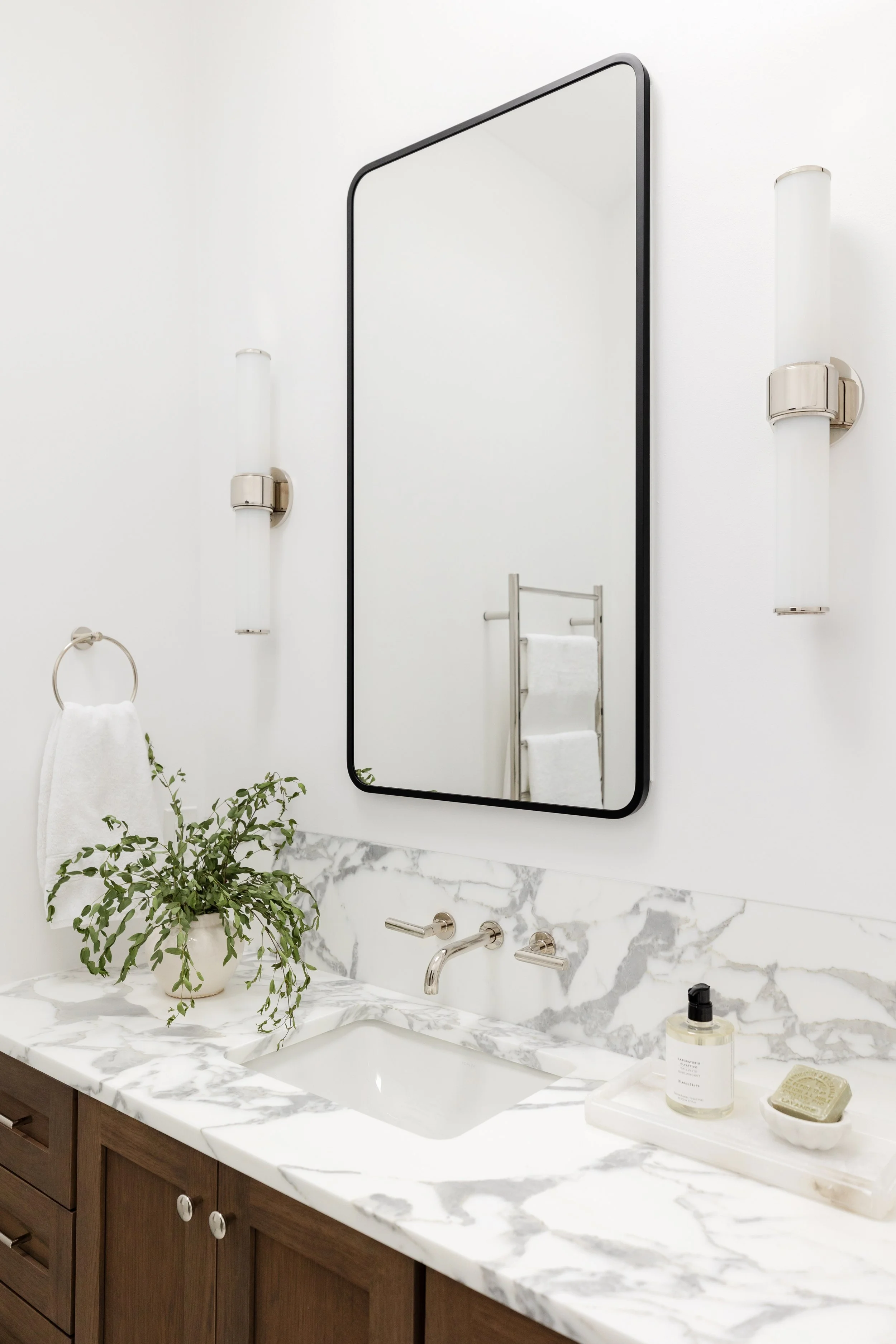 Y&B-PrimaryBathroom-9.jpg