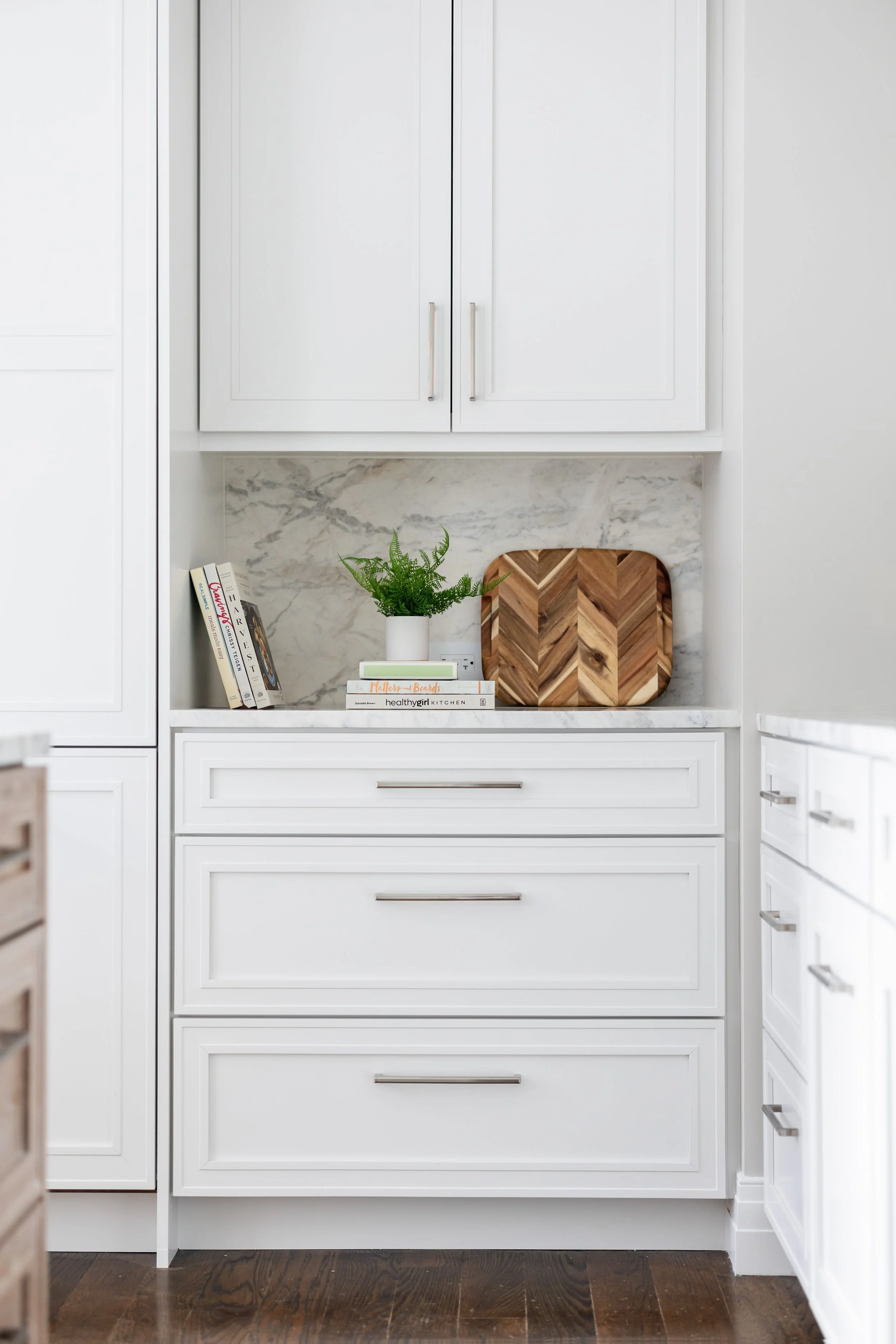 Y&B - Outline-80.jpg