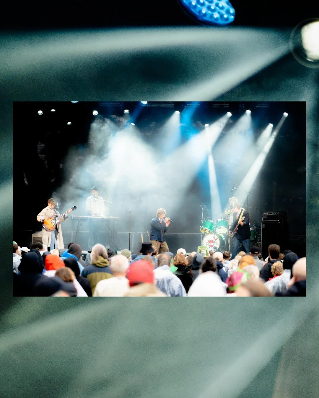 I &aring;r fikk M&aring;nen et nytt sted &aring; samles 🌙 Vollen Stage (!)

En ny scene, nye bekjentskap og nye favoritter. Her fikk musikken flytte inn i nye omgivelser, og festivalen fikk enda et sted for gode m&oslash;ter, store &oslash;yeblikk o