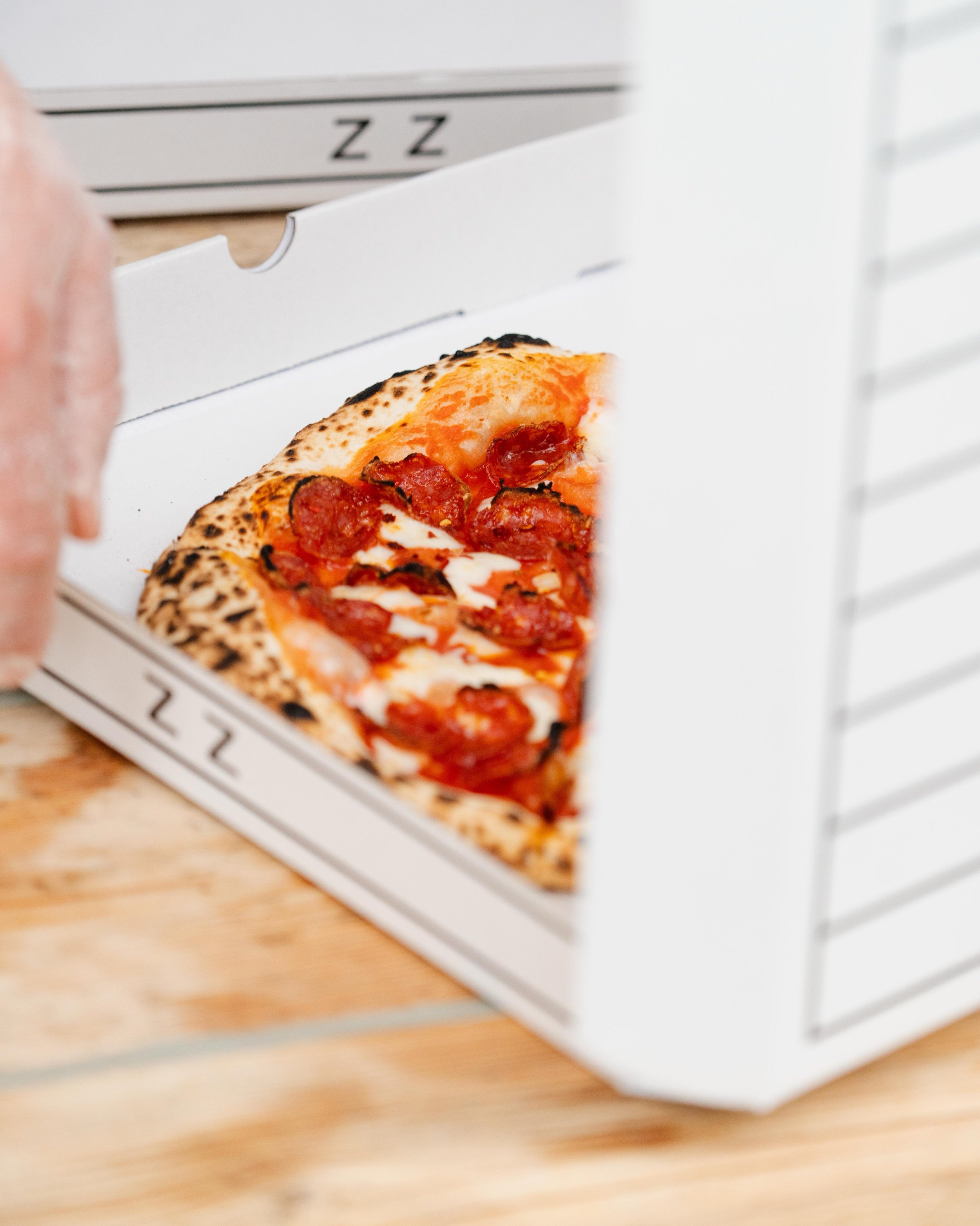 Sulten? 😋 Da vet du hva du skal gj&oslash;re! Bes&oslash;k ditt favorittsted i kveld 📍

Takk til alle matleverand&oslash;rene som fylte M&aring;nefestivalen med dufter, smaker og lange k&oslash;er 🍕🍔🌯🥘 Vi gleder oss til &aring; se dere igjen ne
