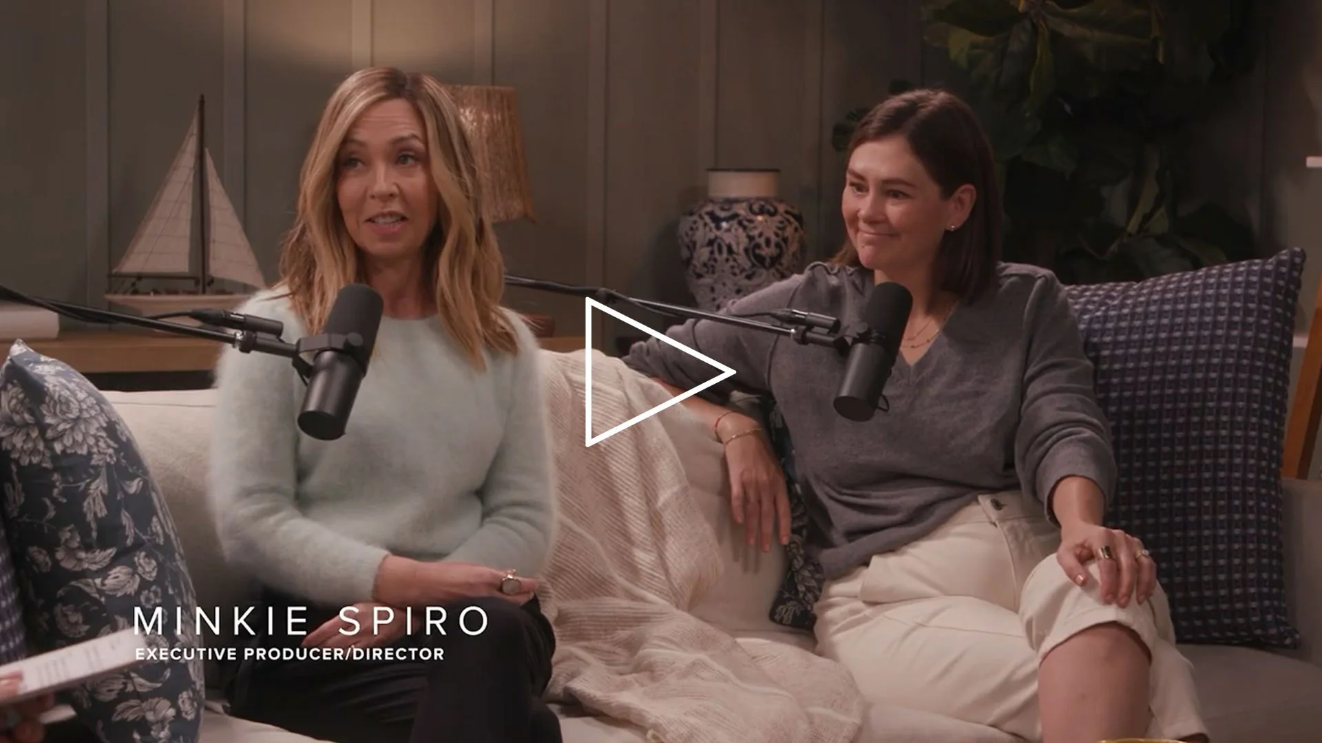 The Five Star Weekend Podcast With Elin Hilderbrand: Bekah Brunstetter & Minkie Spiro Share Their Experience On The Show
