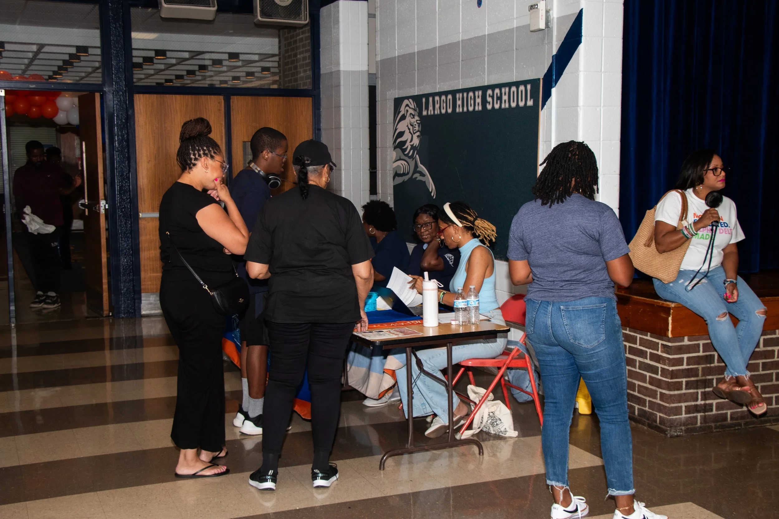 061125 MSUMeetnGreet-4.jpg