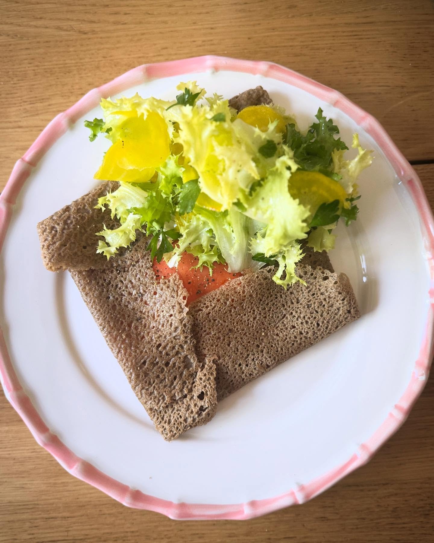 BUCKWHEAT GALETTES + OTHER GF THINGS
I believe passionately that social eating should be inclusive. Vegetarians, vegans and people with allergies and intolerances get shortchanged constantly and that's one thing that will never happen at my dining e