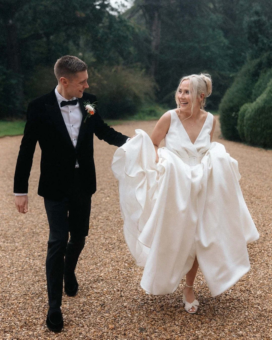 A beaut day with Dussy &amp; Nick at @prestwoldhall 
.
.
.
#makeportraits #overthemoon #voguewedding #destinationwedding #londonweddingphotographer #authenticlovemag #exploretocreate  #londonweddingphotographer #loveauthentic #alternativeweddingphoto