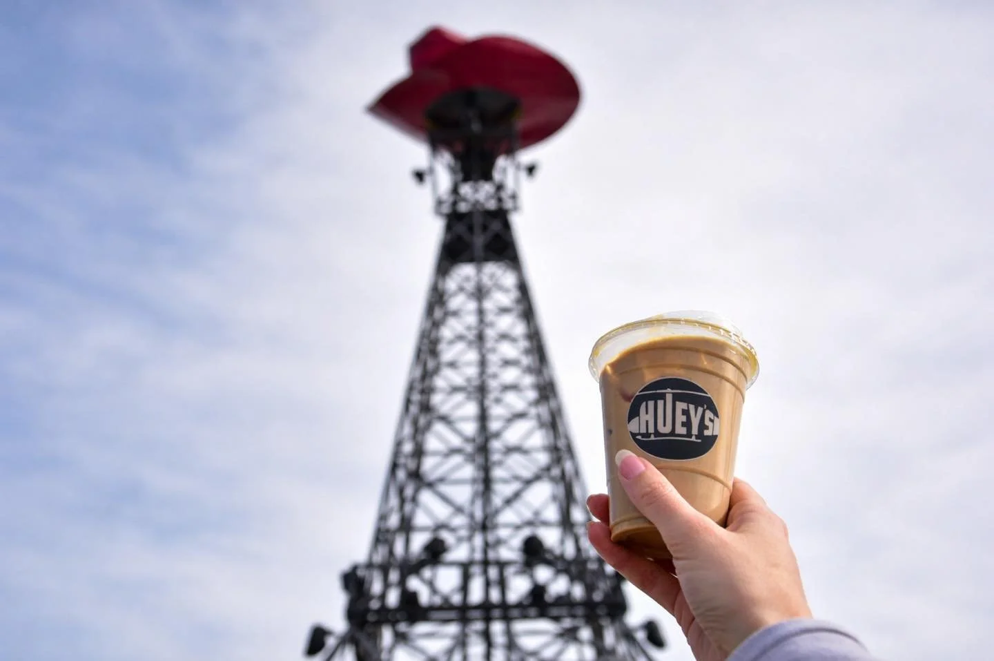 Huey&rsquo;s Coffee is landing in Paris, TX. This will be our 6th location! 🎉☕️
Opening January 22nd. 
Paris, get ready! We can&rsquo;t wait to serve y&rsquo;all💚