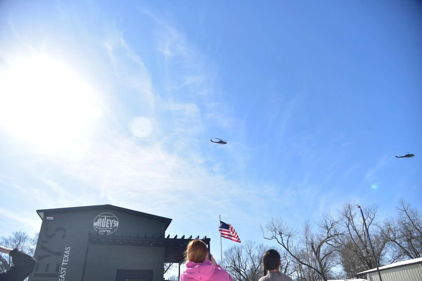 Our Paris, TX location is officially open! We&rsquo;re so excited to welcome another community to Huey&rsquo;s 💚
