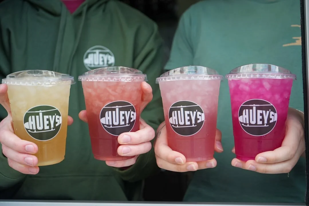 if you needed a sign to try something new&hellip; this is it 🍋✨

NEW lemonade refreshers:
🐉 dragonfruit lime
🍓 strawberry a&ccedil;a&iacute;
🥭 mango passionfruit
🍉 watermelon cucumber mint