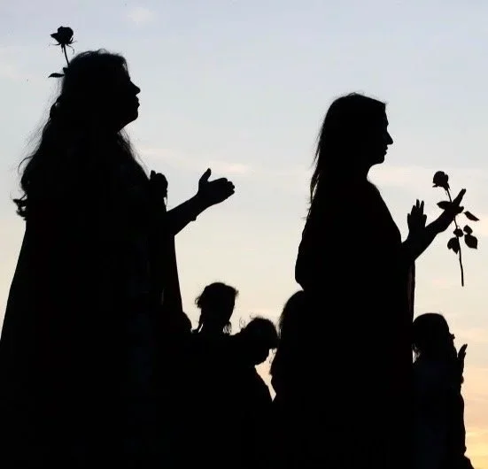 Pilgrimage+26+silhouette.jpg
