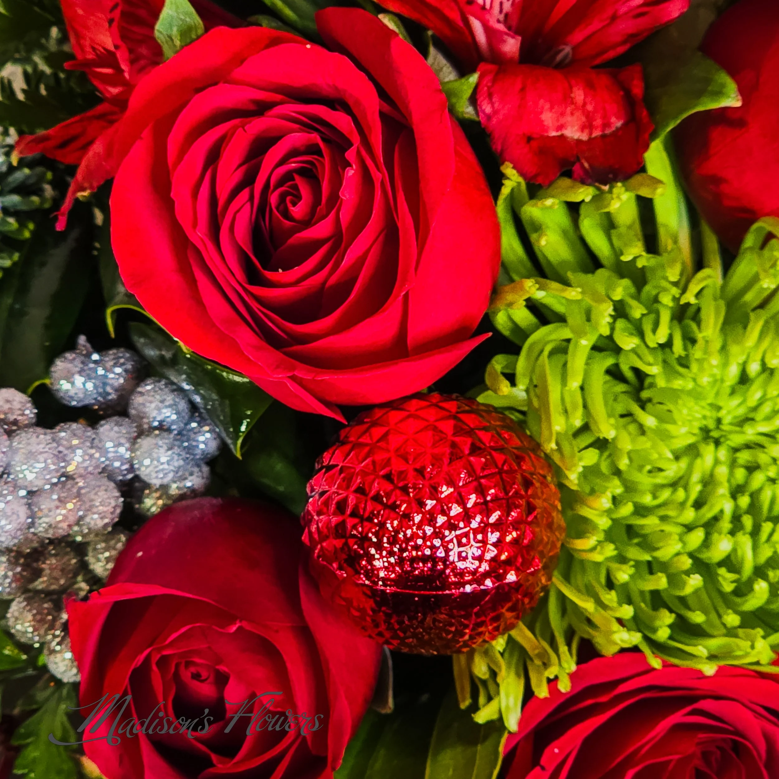 Norfolk based florist Madison's Flowers. Send Flowers! 