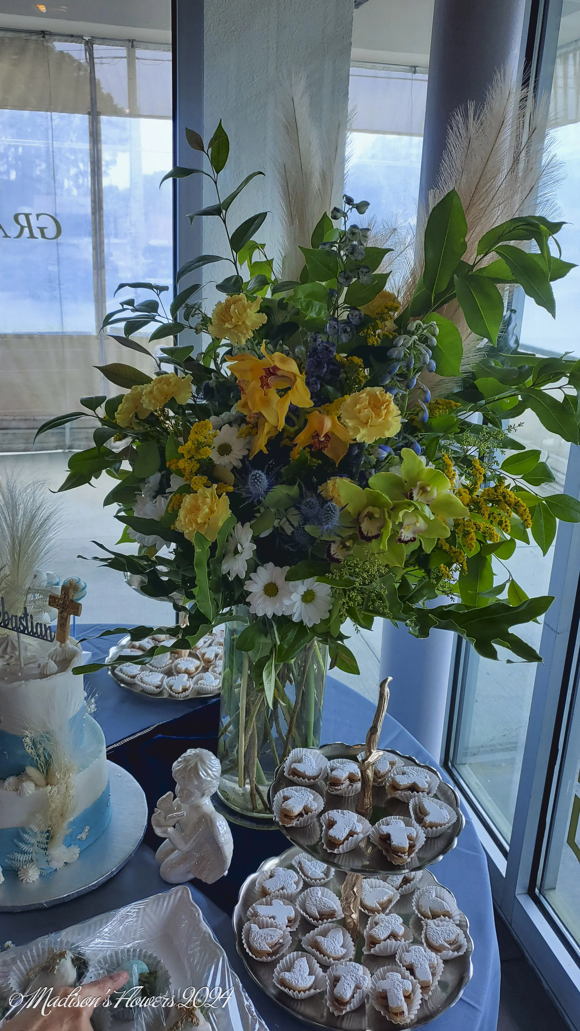 A good friend's son was christened and the mom knew exactly what she wanted for her son's special event.