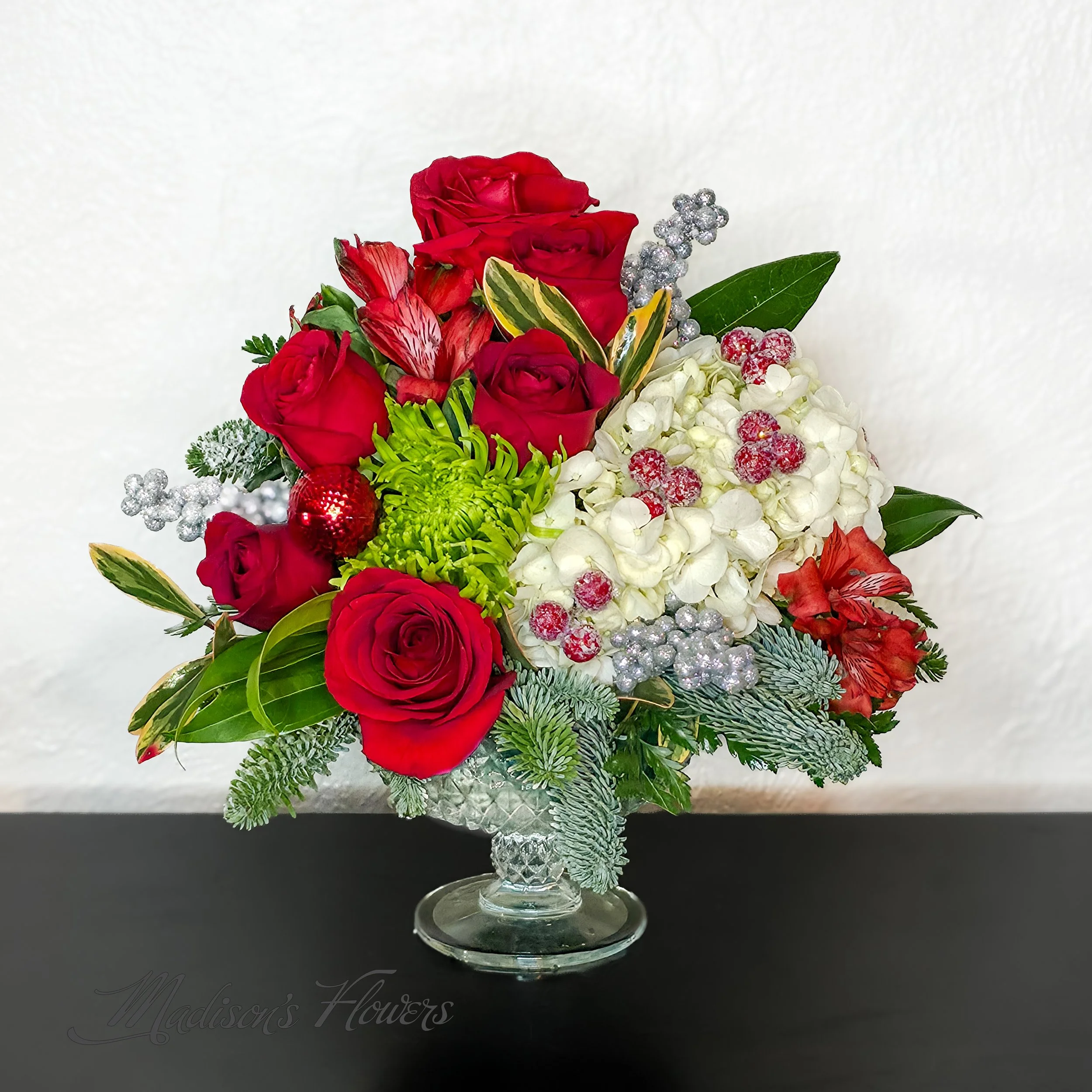 MF_Holiday 2025 Holiday joy Nue.jpg