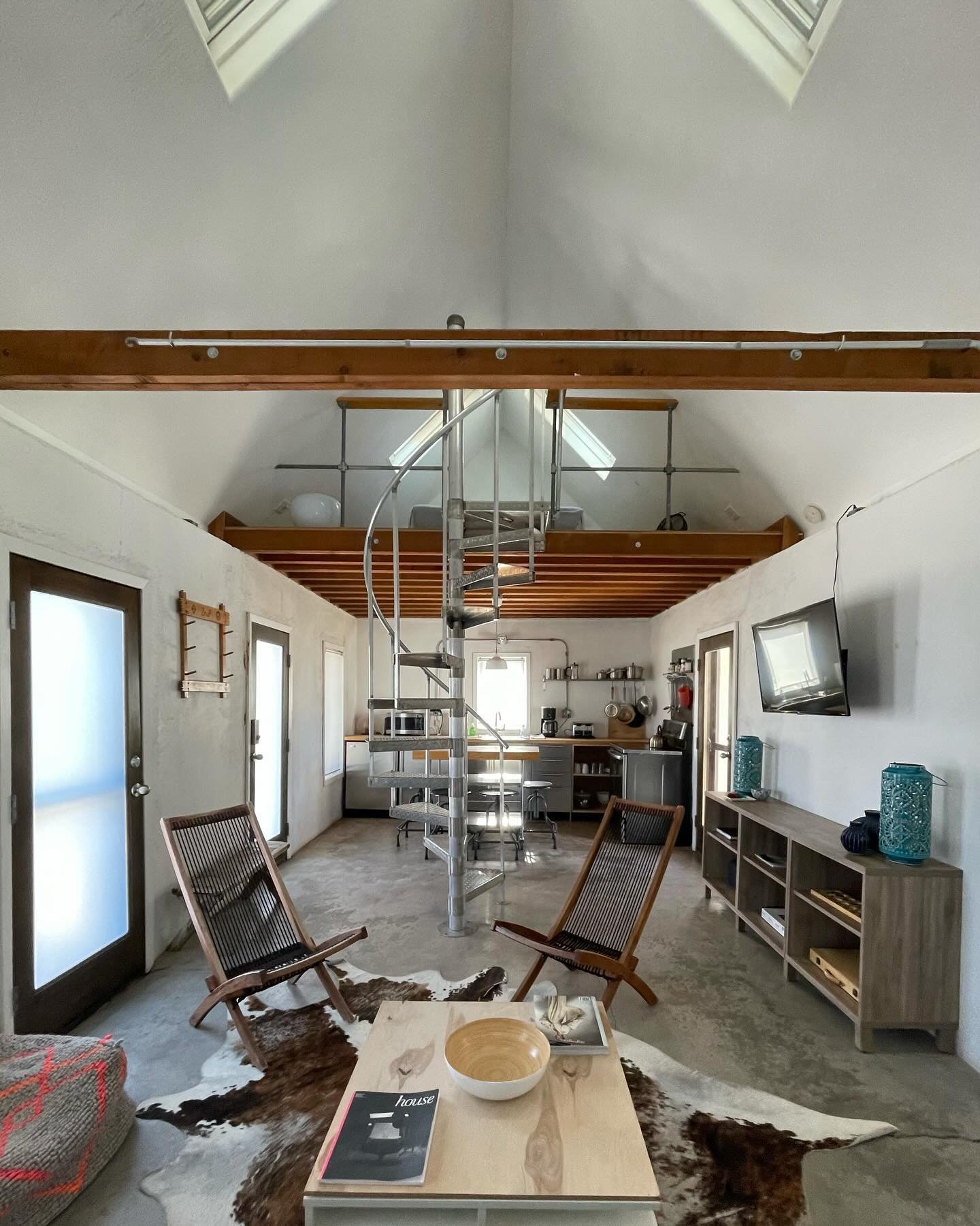 Marfa perfection #Bungalow8Marfa Turnkey investment property with a rigorous rental record / this little jewel is an adobe with the most modern of updates / 4 luxurious skylights / architectural staircase to sleeping loft / mini split keeps everythin