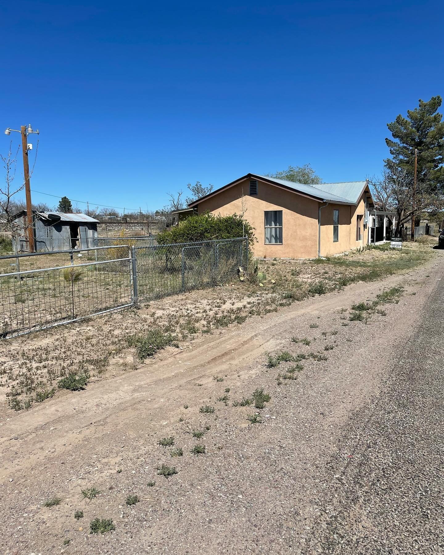 1316 W Fremont St. 2 Bedroom / 2 Bathroom property partially renovated with new mudroom / bathroom and laundry / extra large double lot / north west area of Marfa 2 blocks from Marfa&rsquo;s eateries The Waterstop / Bordo &amp; Convenience West $294,