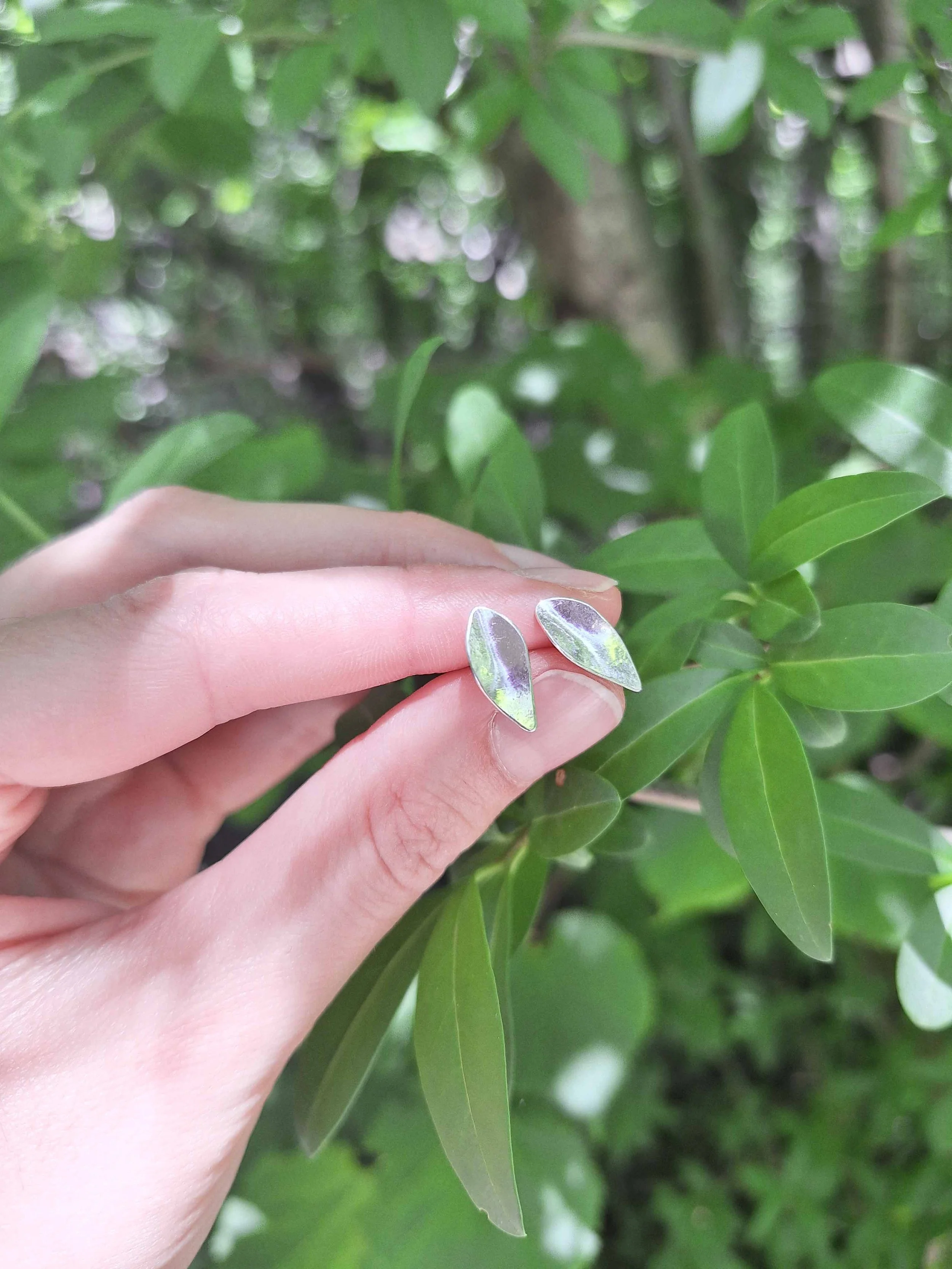 petjana-earrings-leaf (2).jpg