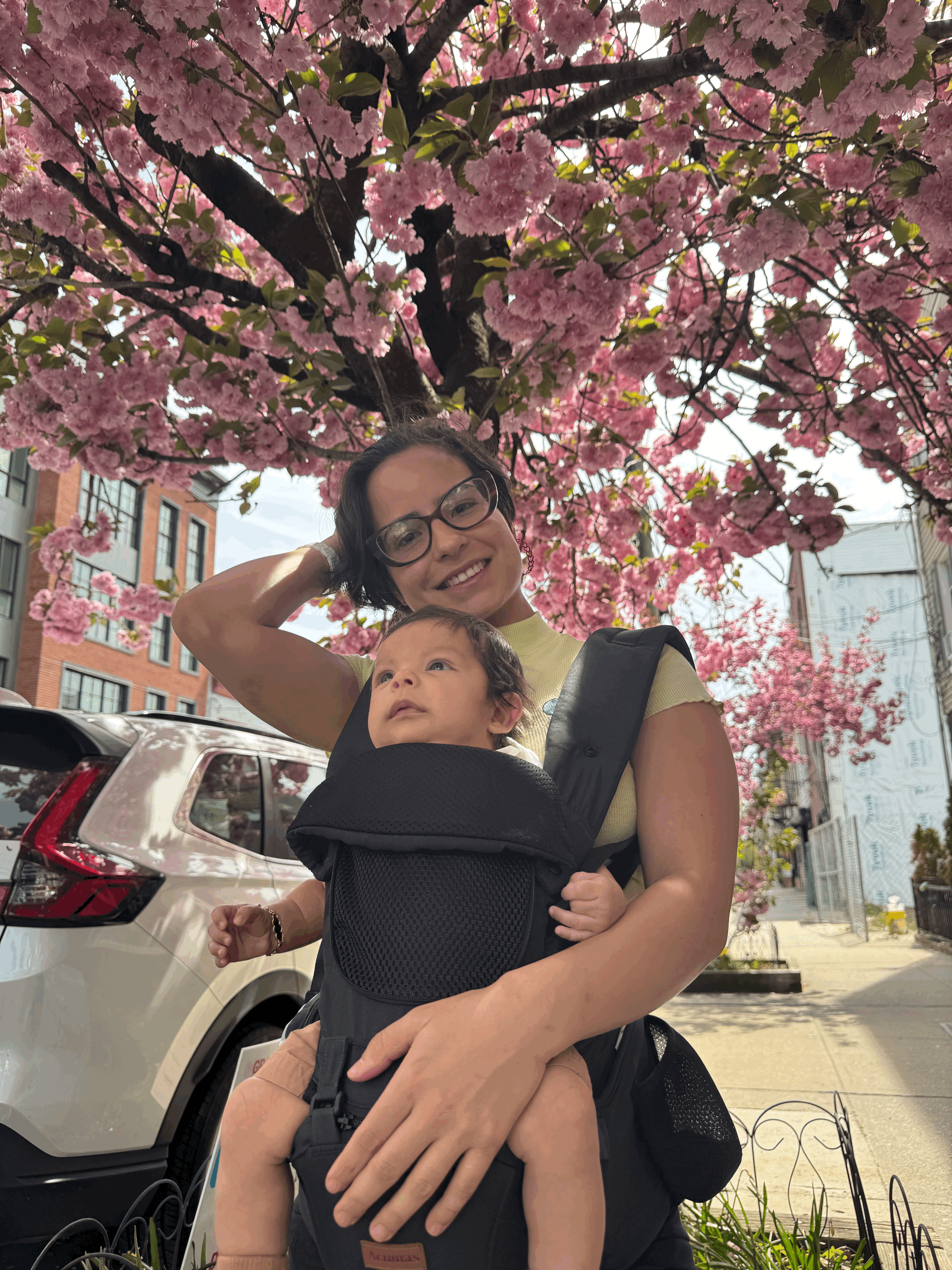Mi Vecina: La Maternidad, Mi Vida y Yo