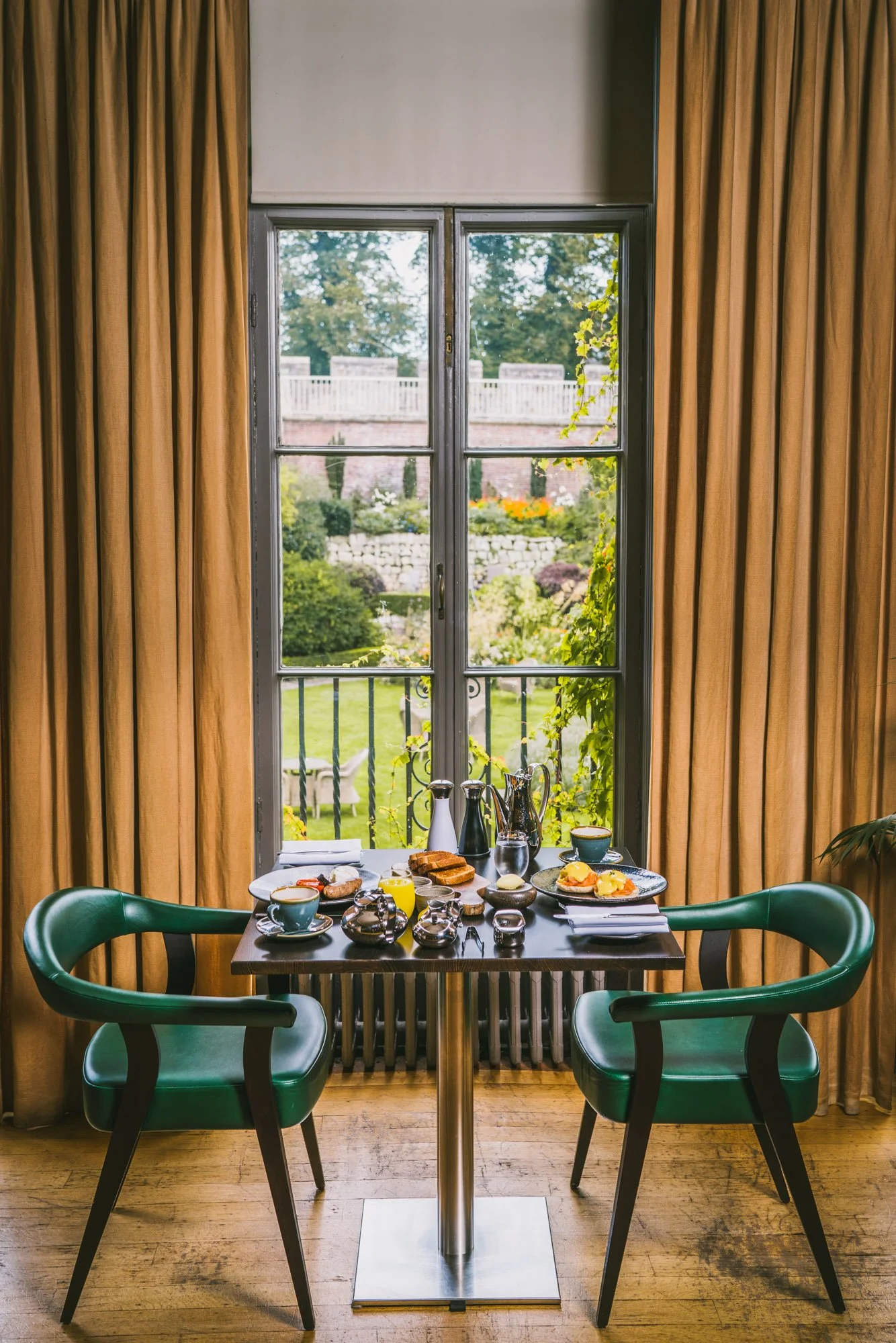 10.08.23 - Grays - Breakfast  (12 of 50).jpg