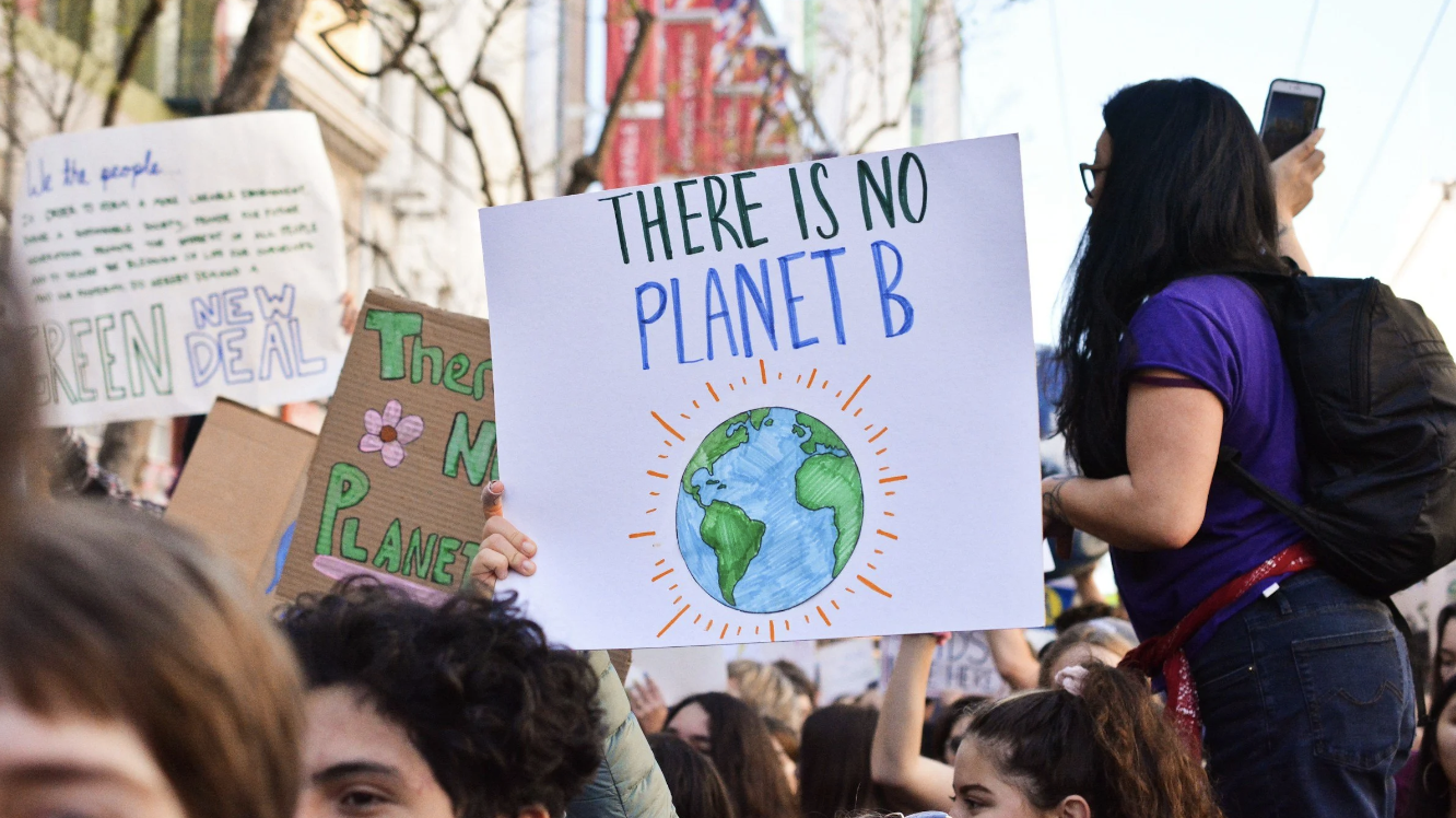 Explore New Worlds: Top Cli Fi Books For Middle School Kids