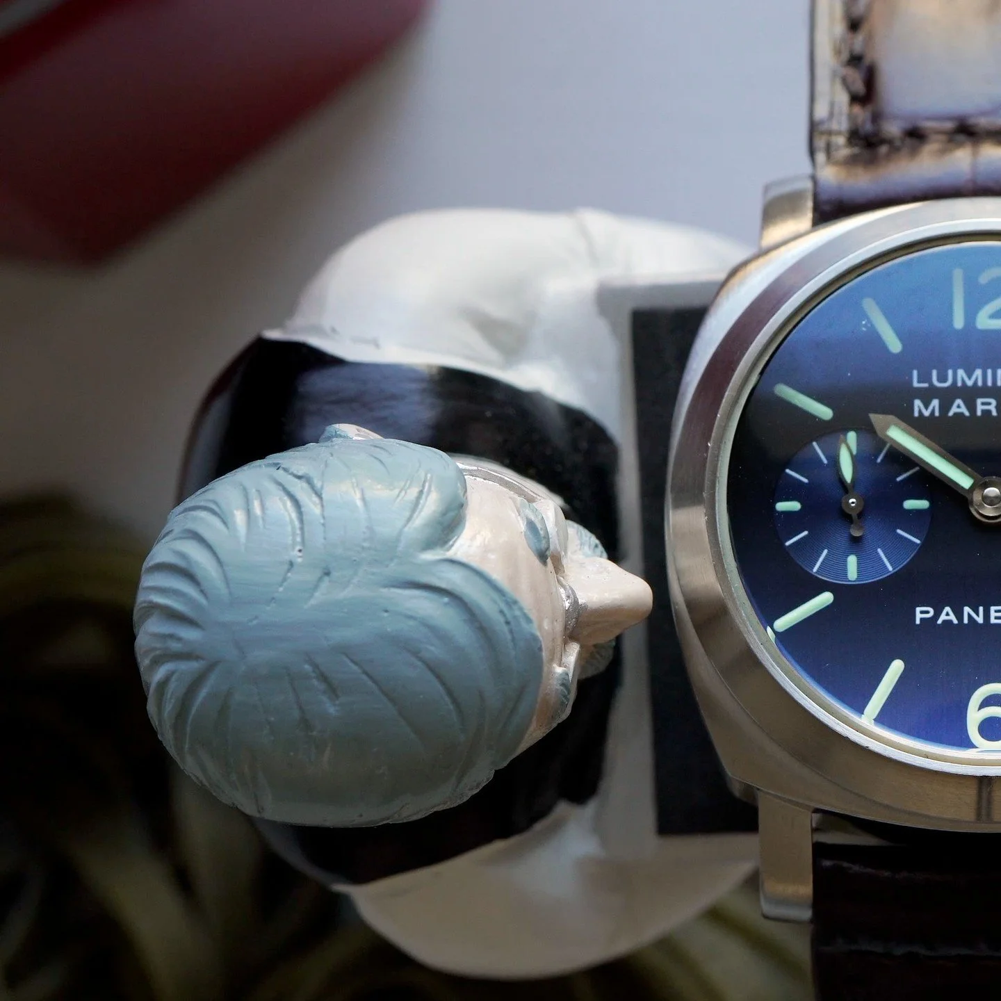 Presenting a 40mm Panerai Luminor Marina, a perfect fit for any wrist and with no compromise in water resistance!
-
Watch my full review of the Luminor PAM00070 - Link in Bio @shahlusso 👈🏼
-
Watch lent in by @chronext 
-
#panerai #panerailuminor #p