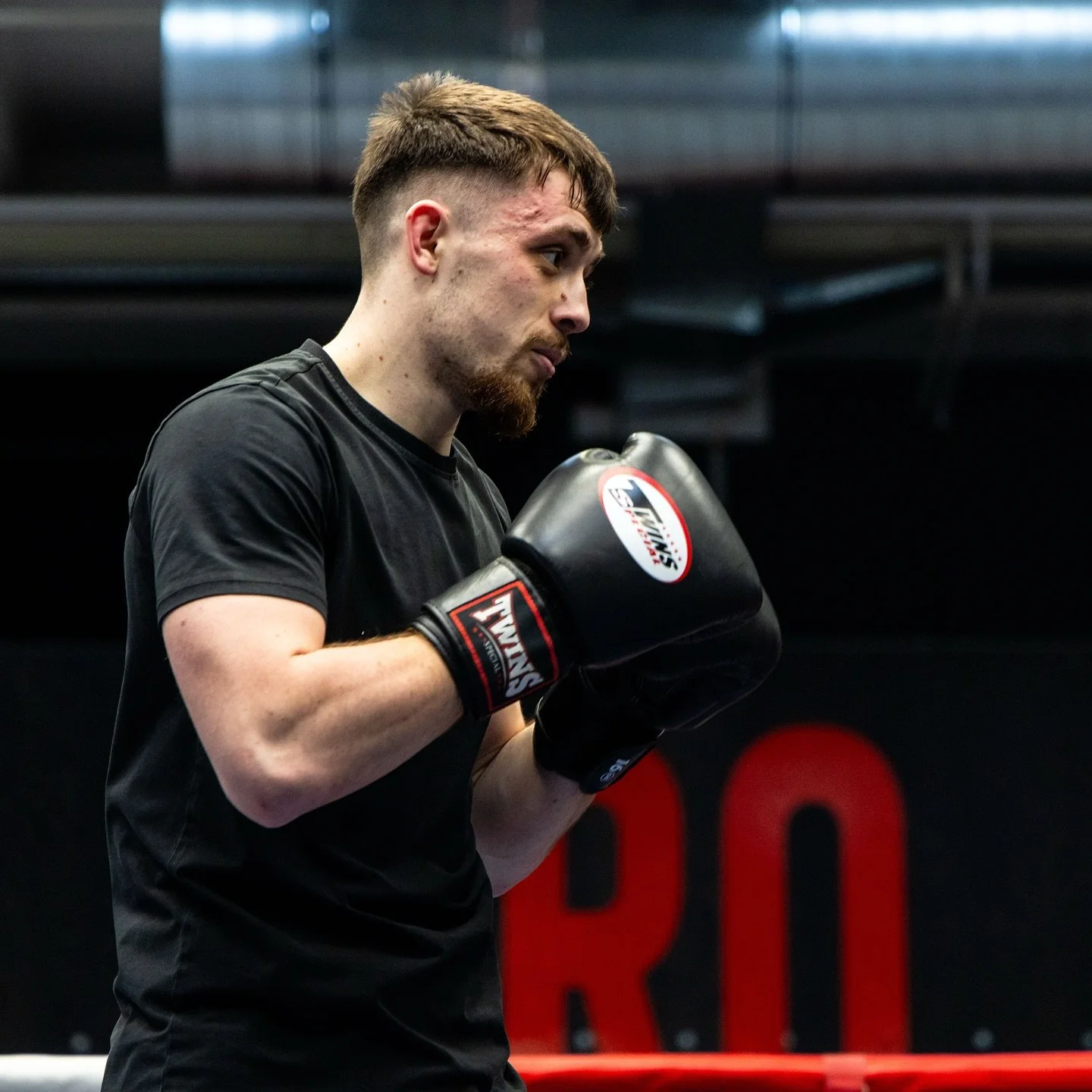 Fightweek for 2 of HIROS finest 💪🏻
Diesen Samstag stehen Niko und Jonas wieder im Ring bei @k1_riot 
Beide Athleten sind bekannt f&uuml;r einen attraktiven Kampfstil und wir freuen uns auf das Event 🔥
Viel Erfolg dem Thaiteam und den Athleten!