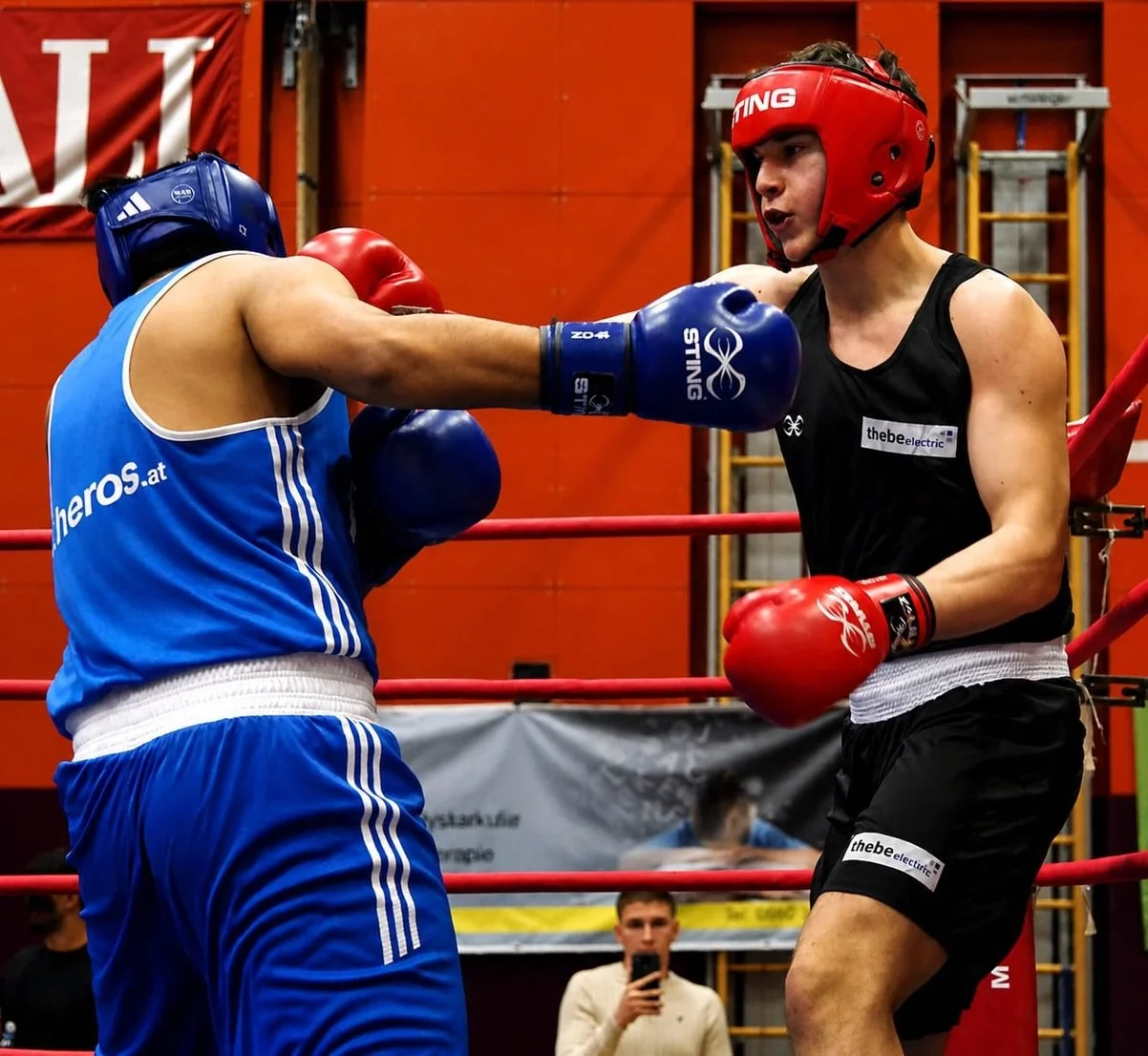 Am Wochenende waren 2 unserer Box - Kader Athleten mit Coach @muro65 bei der &Ouml;sterreichischen Staatsmeisterschaft dabei. Vuk und Veljko konnten sehr gute Leistungen zeigen und Veljko darf sich nun &Ouml;sterreichischer Staatsmeister nennen. Wir 