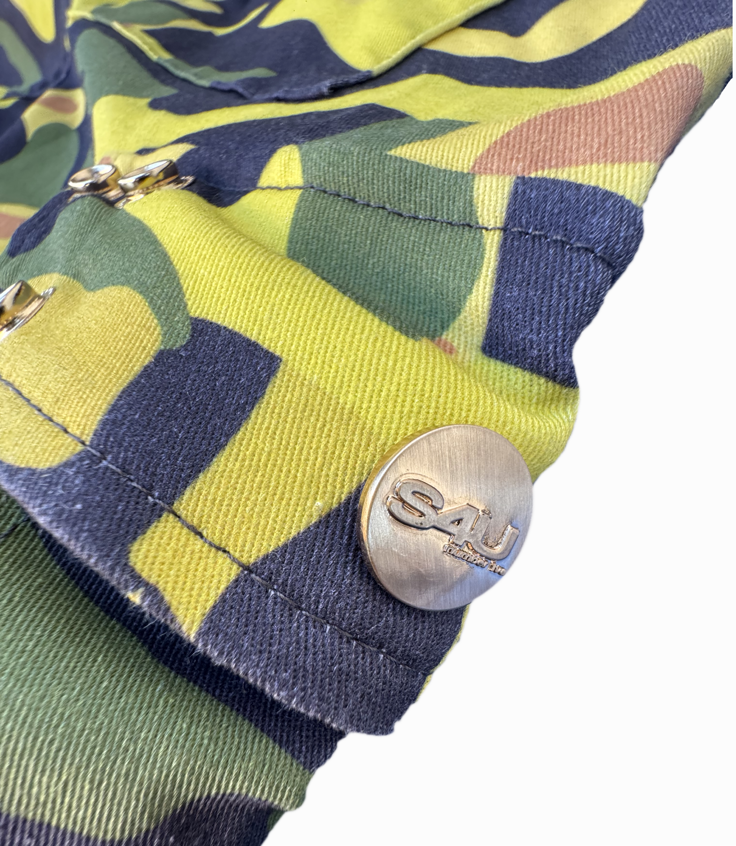 slime camo back pocket.png